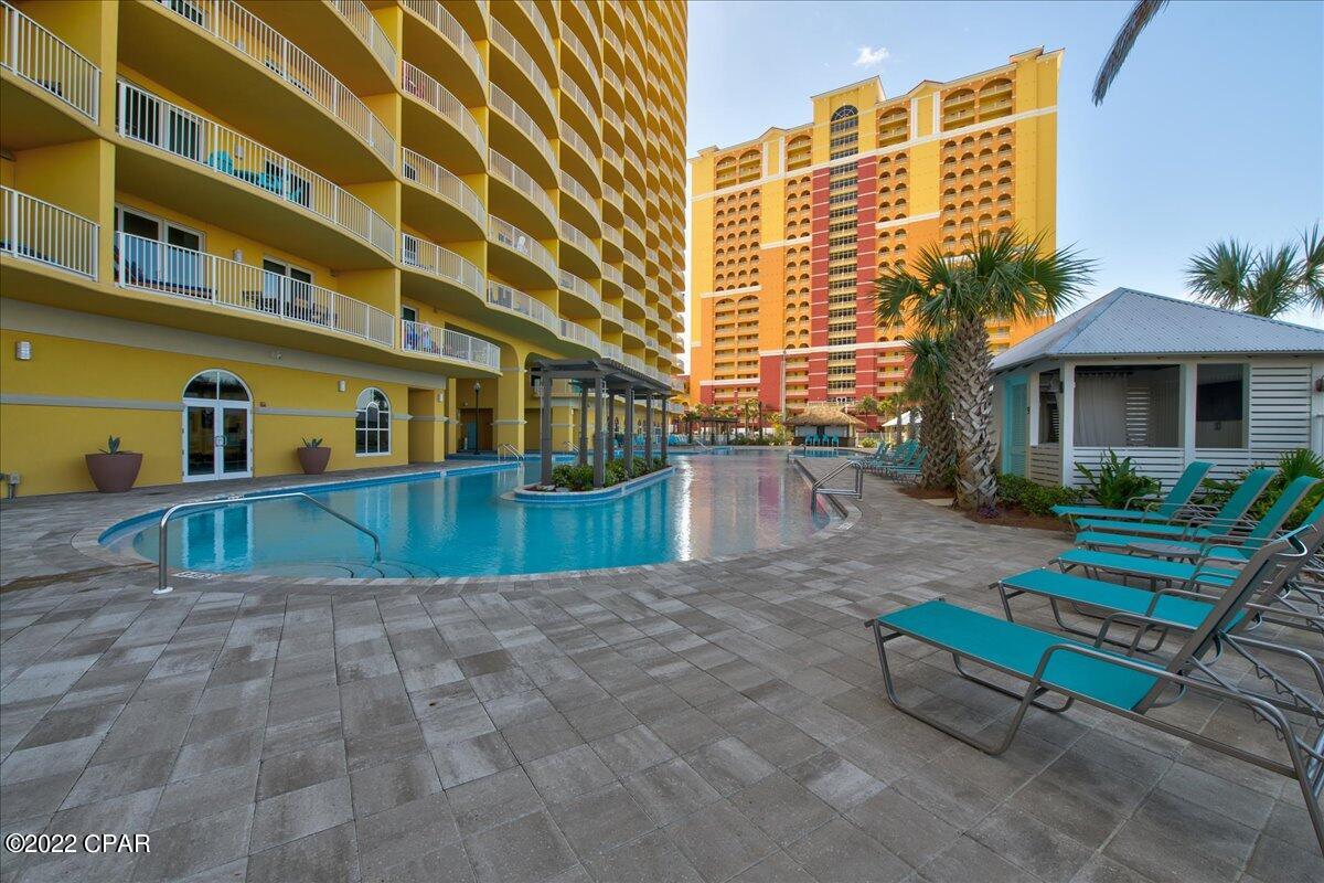 Calypso Towers III - Residential