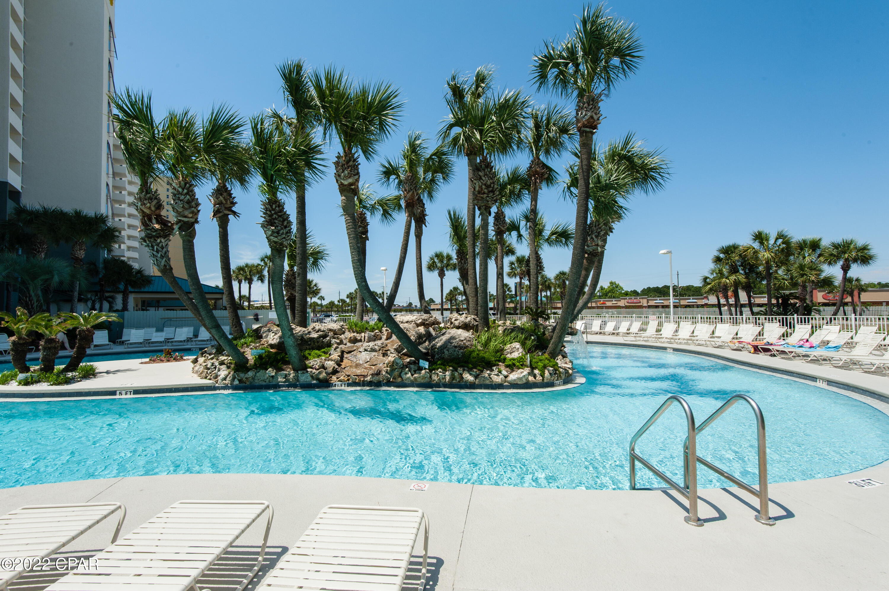 Long Beach Towers I - Residential