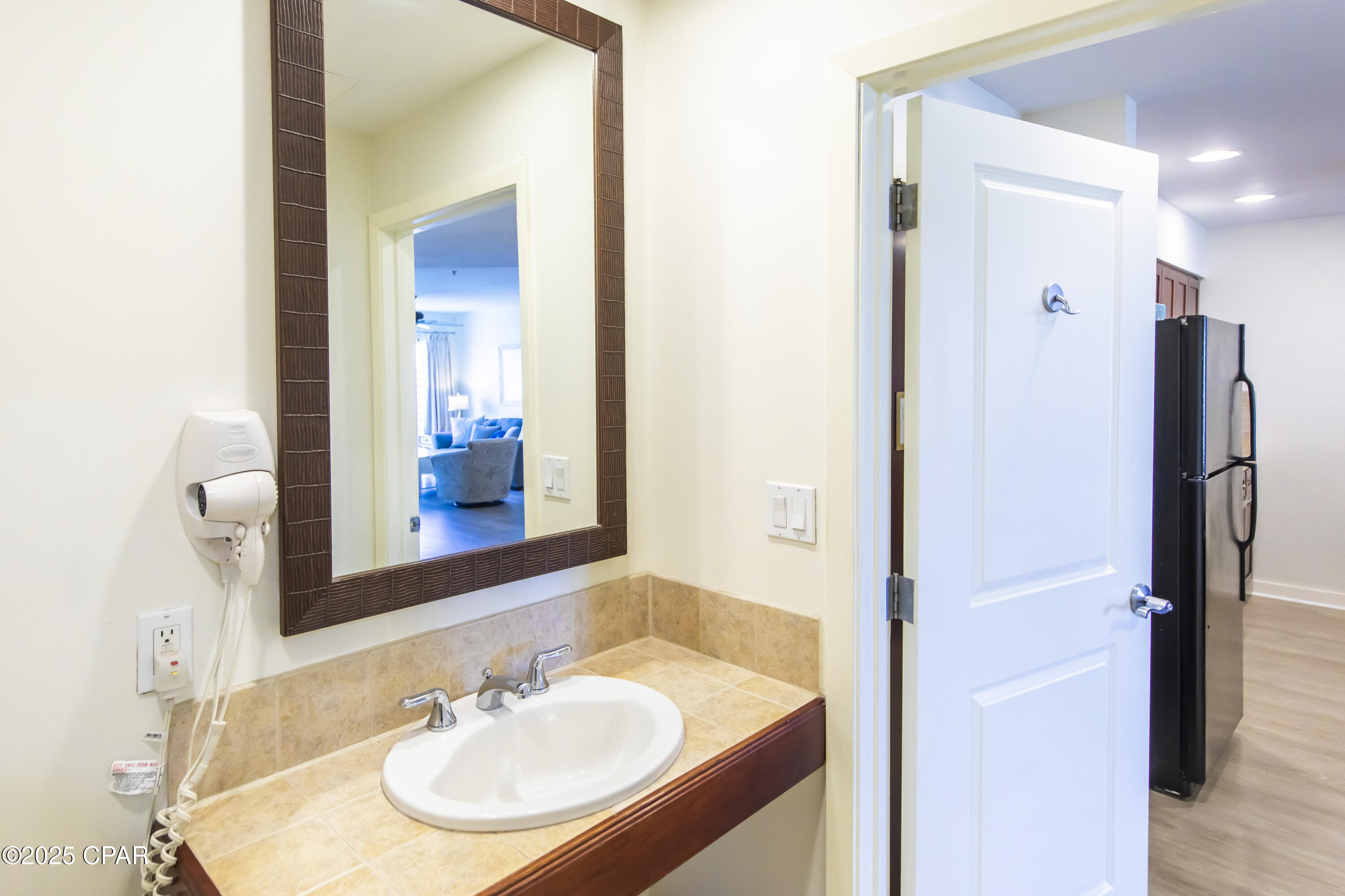 Luau Condo Ph II - Residential