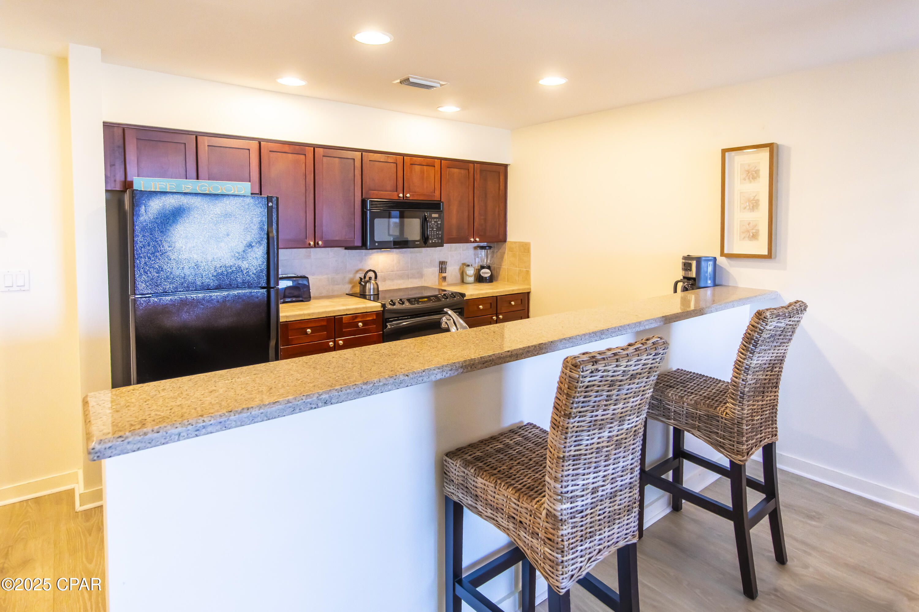 Luau Condo Ph II - Residential