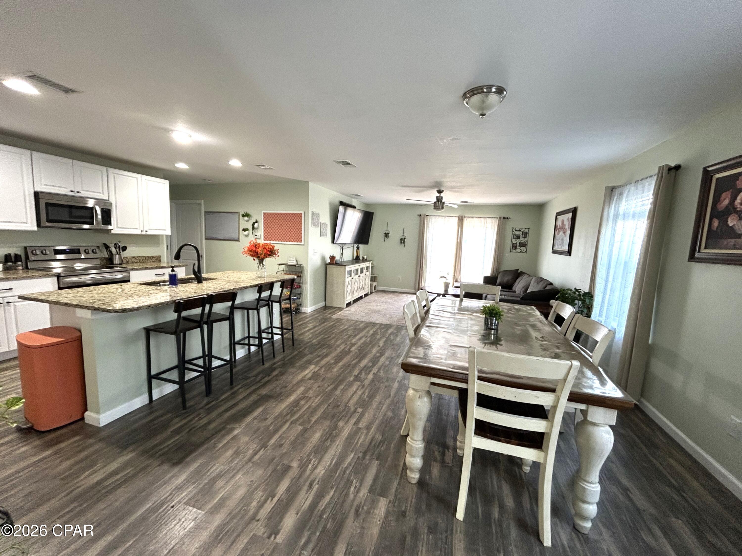 [No Recorded Subdiv] - Residential Lease
