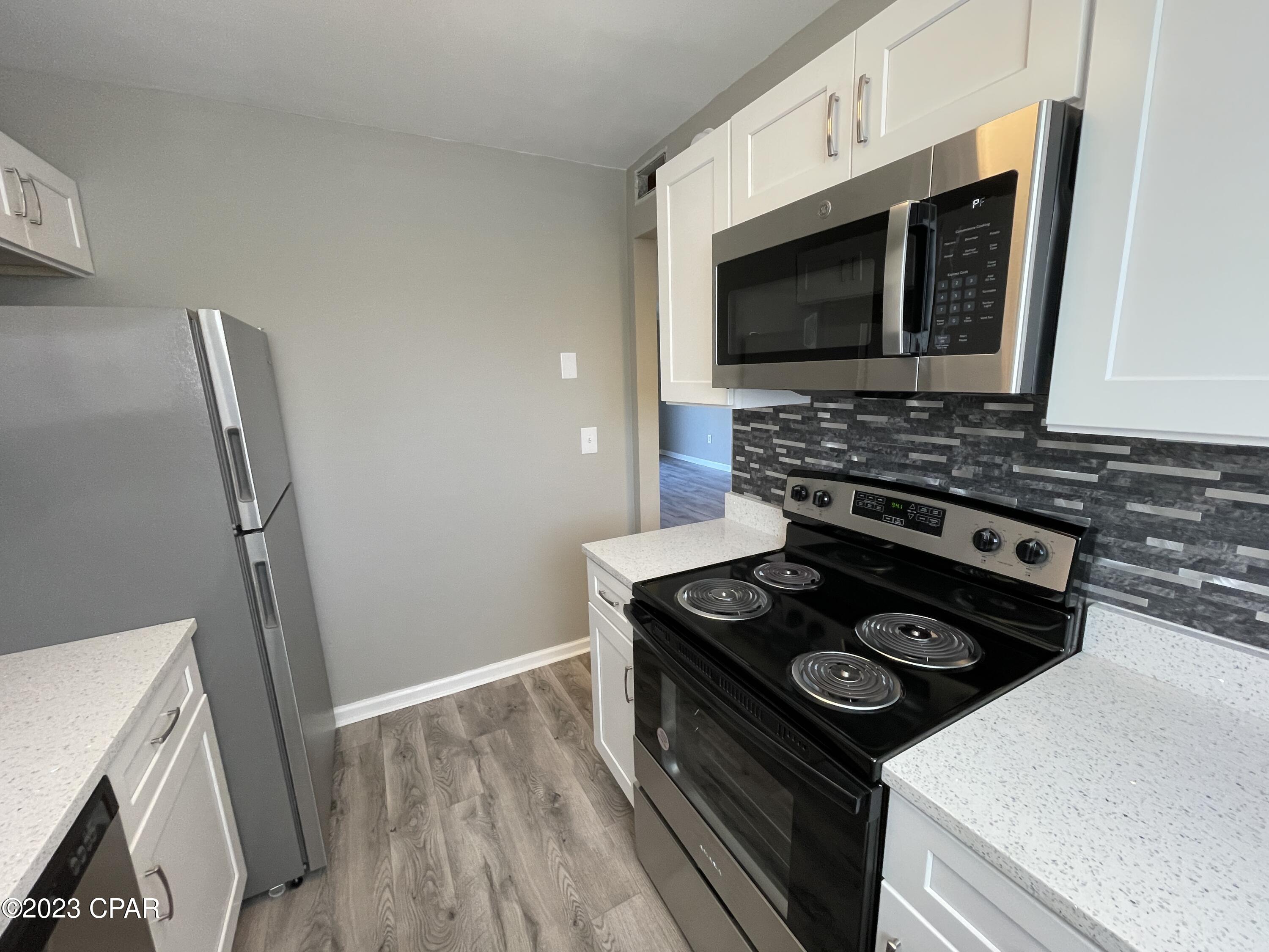 Delwood Estates Ph 1 - Residential Lease