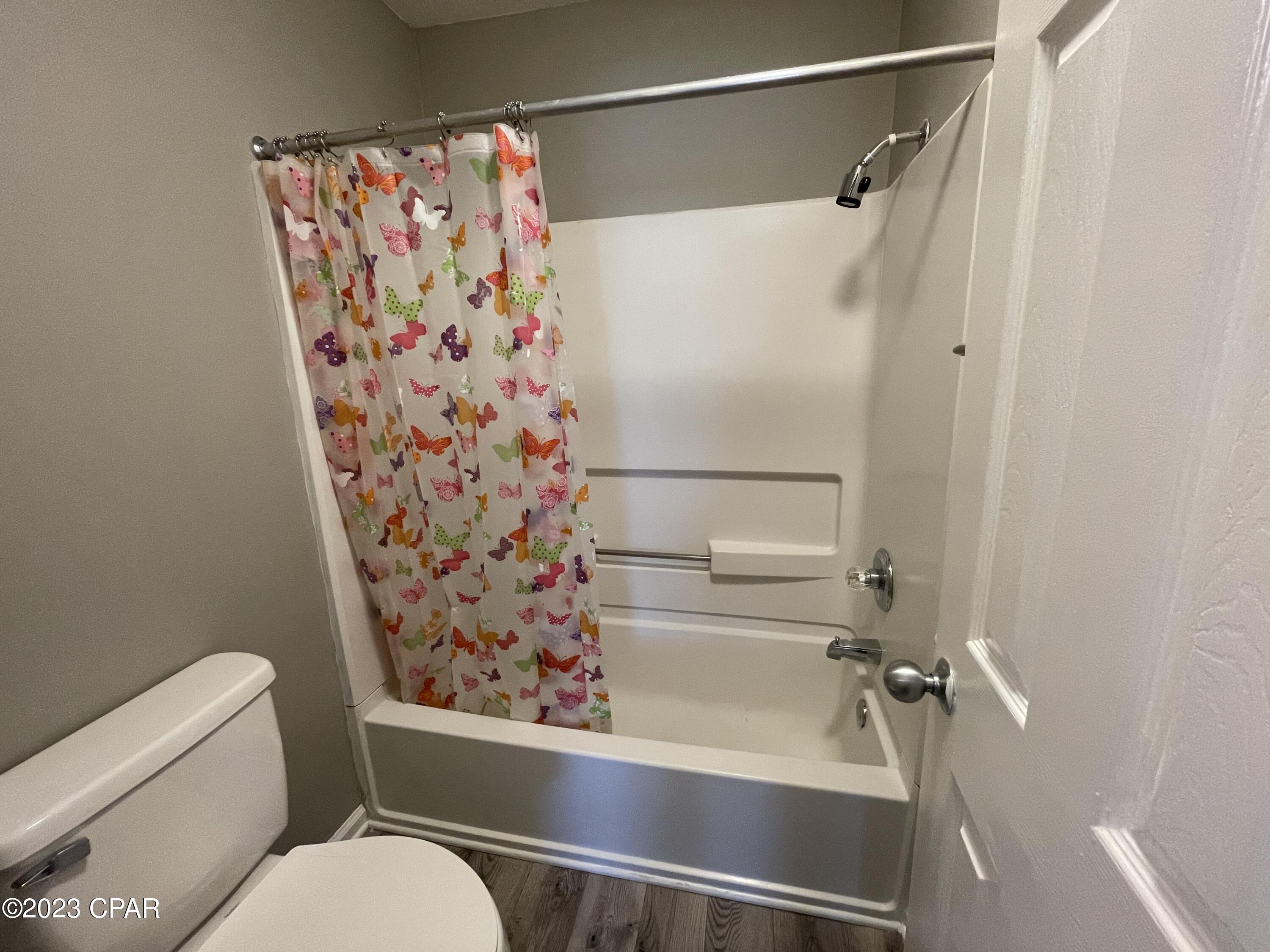 Delwood Estates Ph 1 - Residential Lease