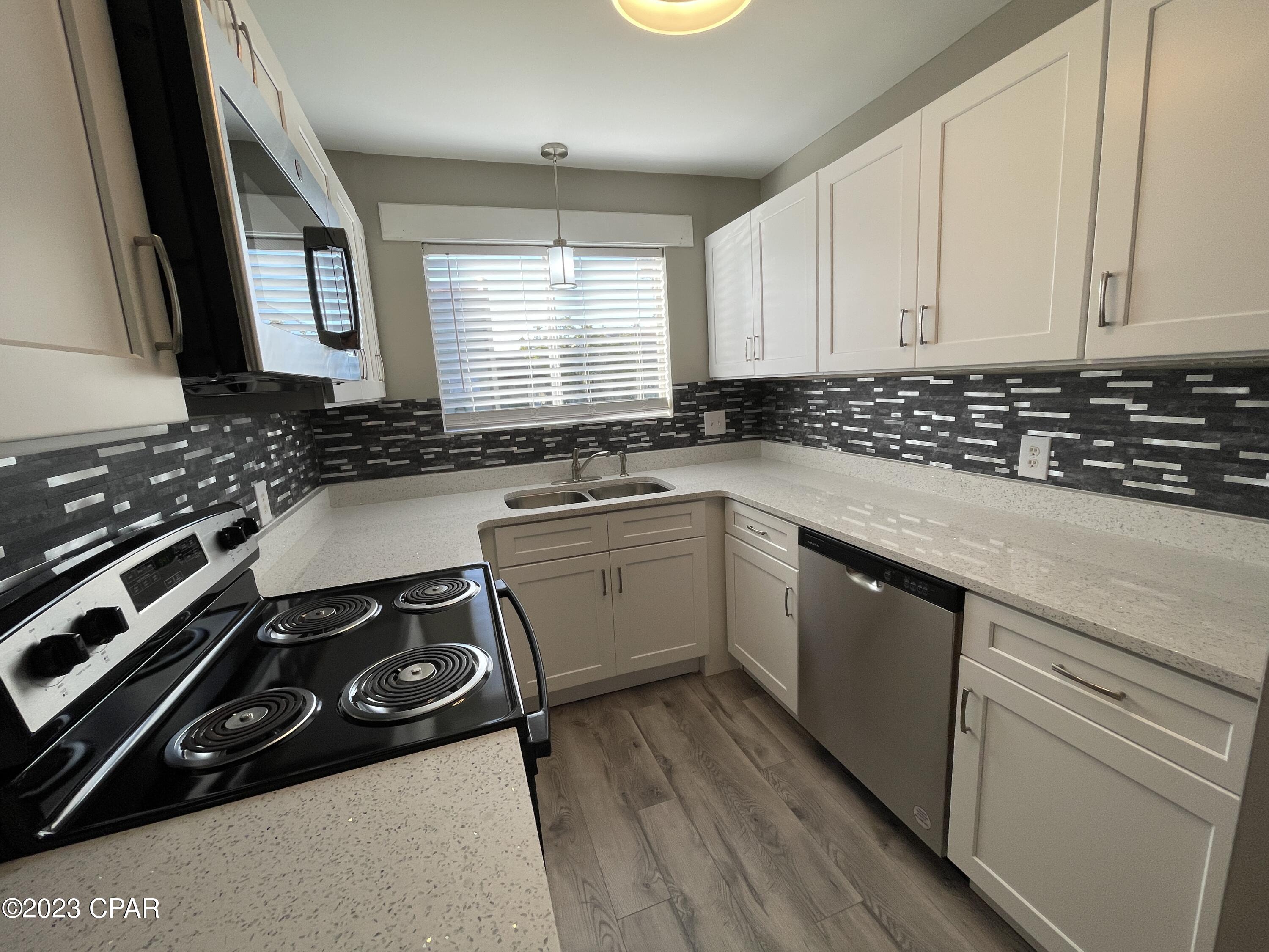 Delwood Estates Ph 1 - Residential Lease