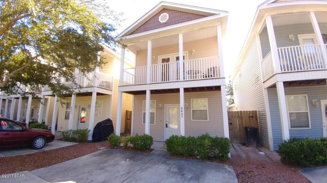 Townhouse 3 br/2,5 bathroom located at the gated community Marlin Place .

Very clean and spacious bedrooms stainless still appliances, well maintain, with small  fenced paver back porch . House has new carpet, and good side closets.

Community Pool as well.