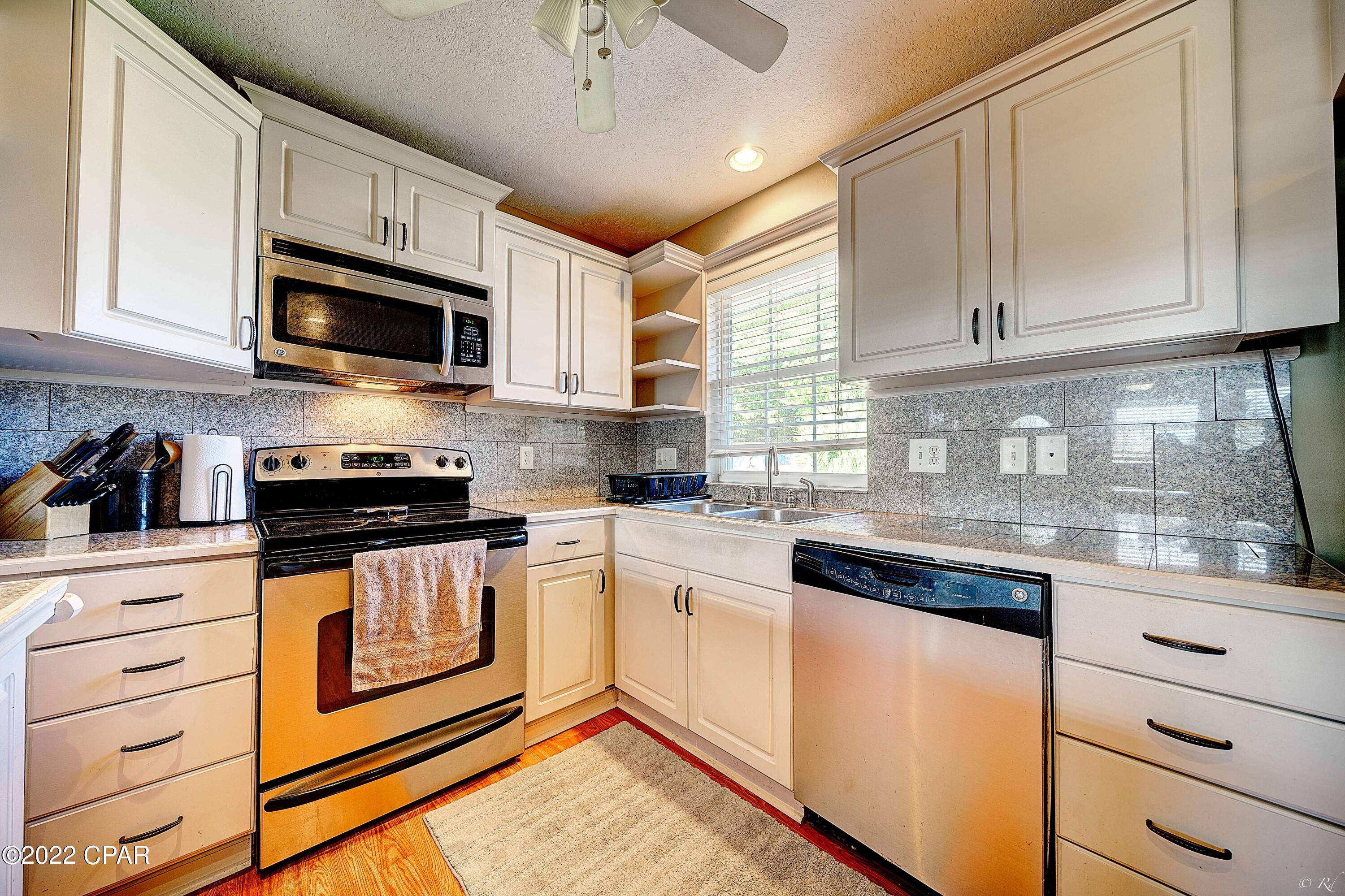 Hentz 1st Add Unit B - Residential