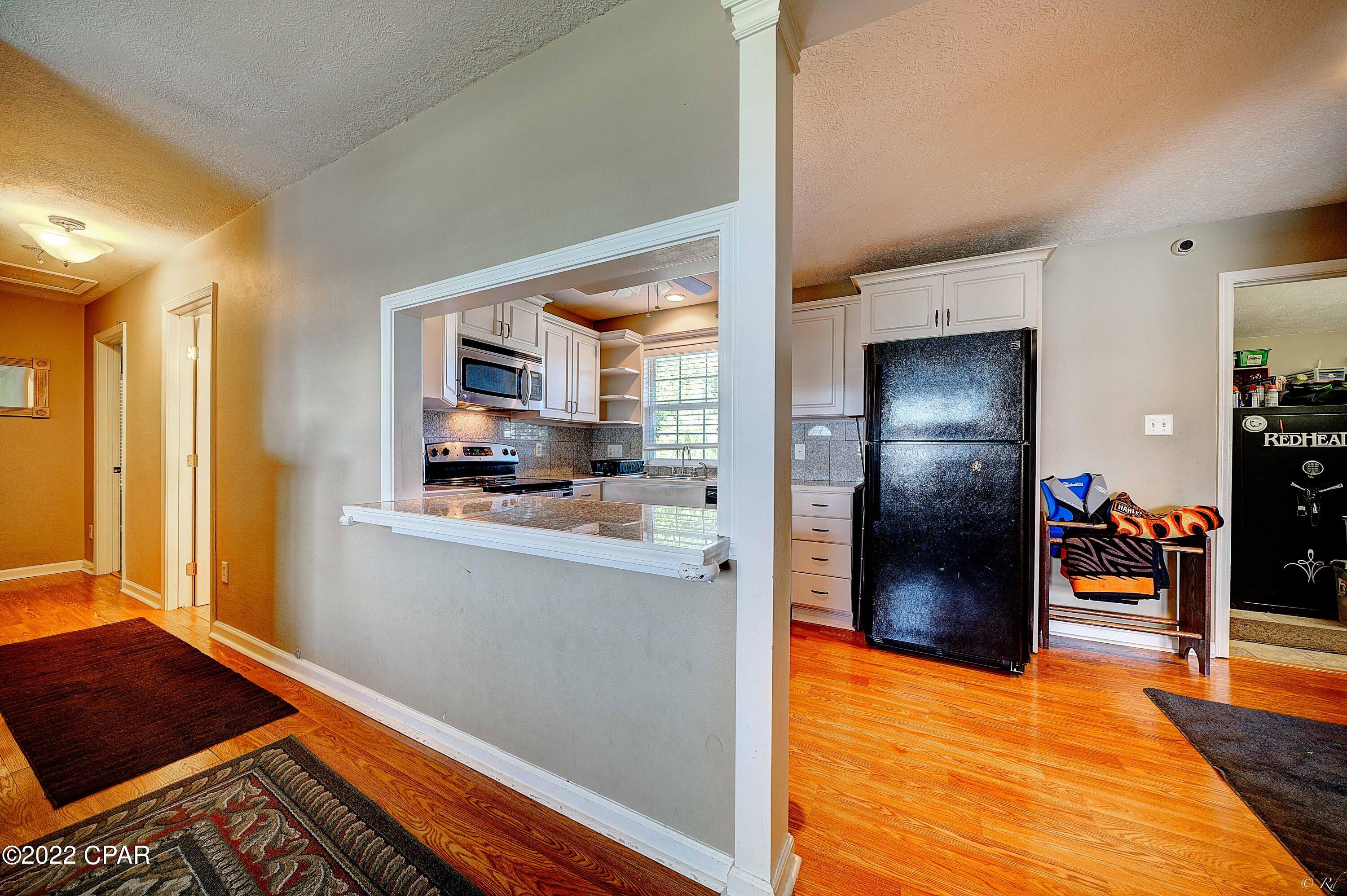 Hentz 1st Add Unit B - Residential