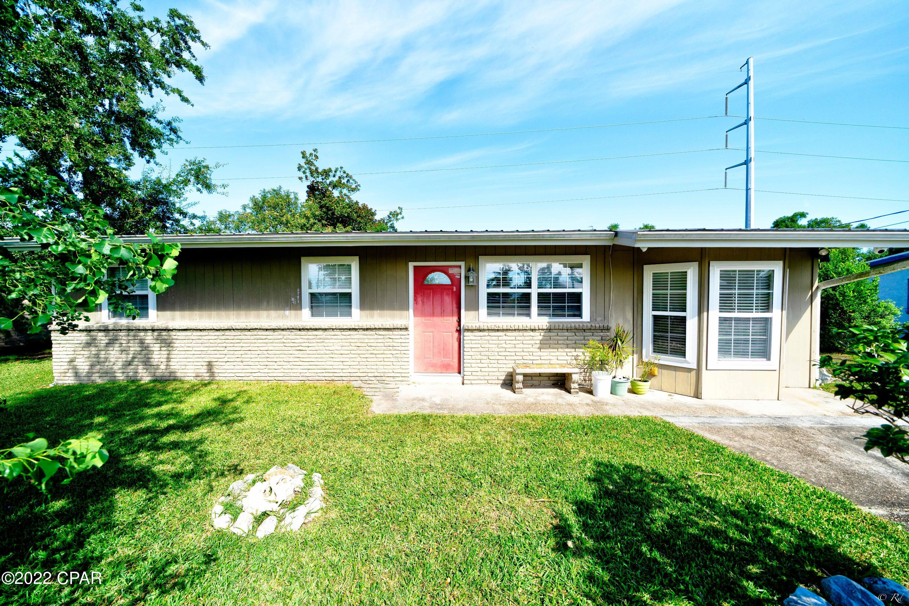 Hentz 1st Add Unit B - Residential