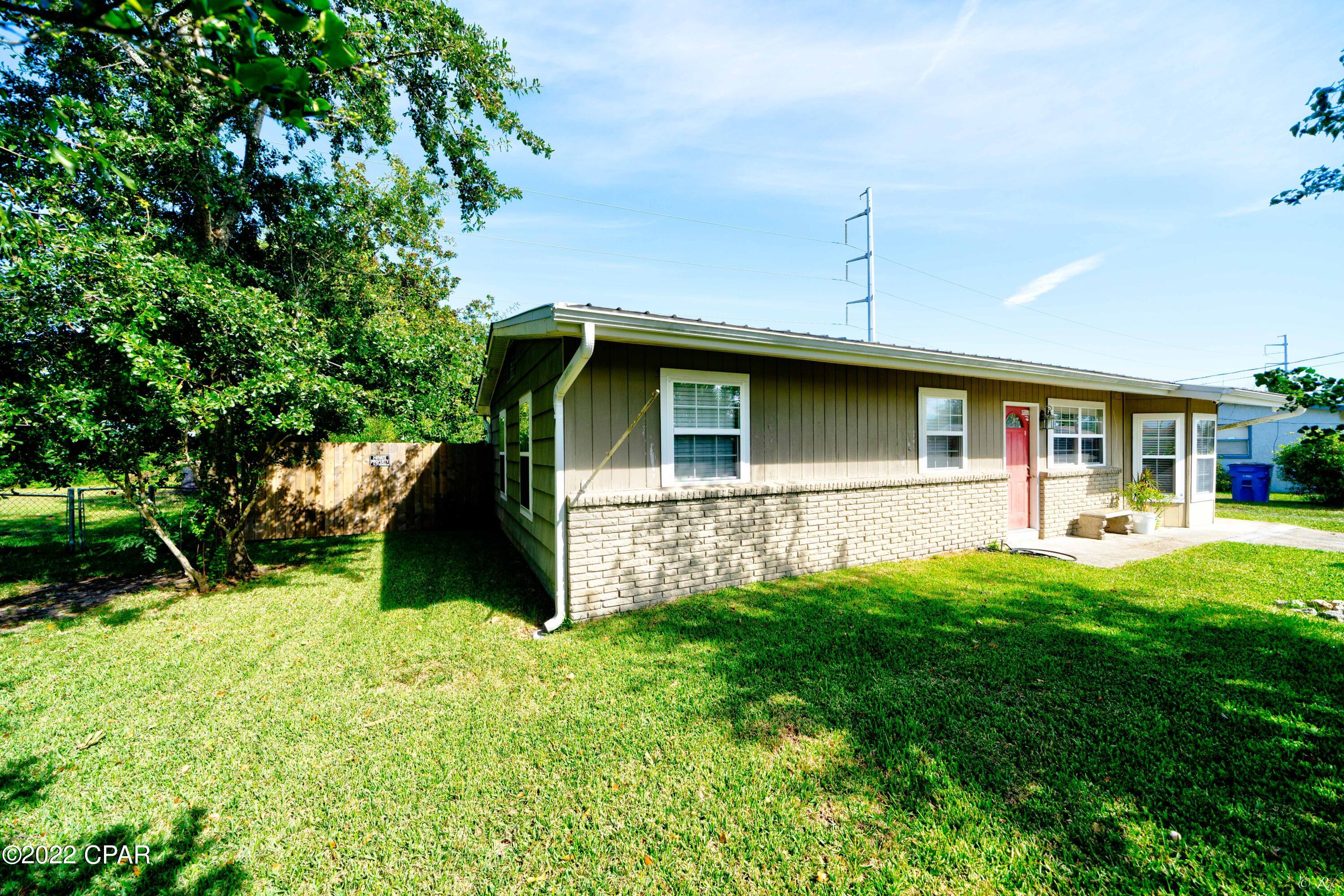 Hentz 1st Add Unit B - Residential
