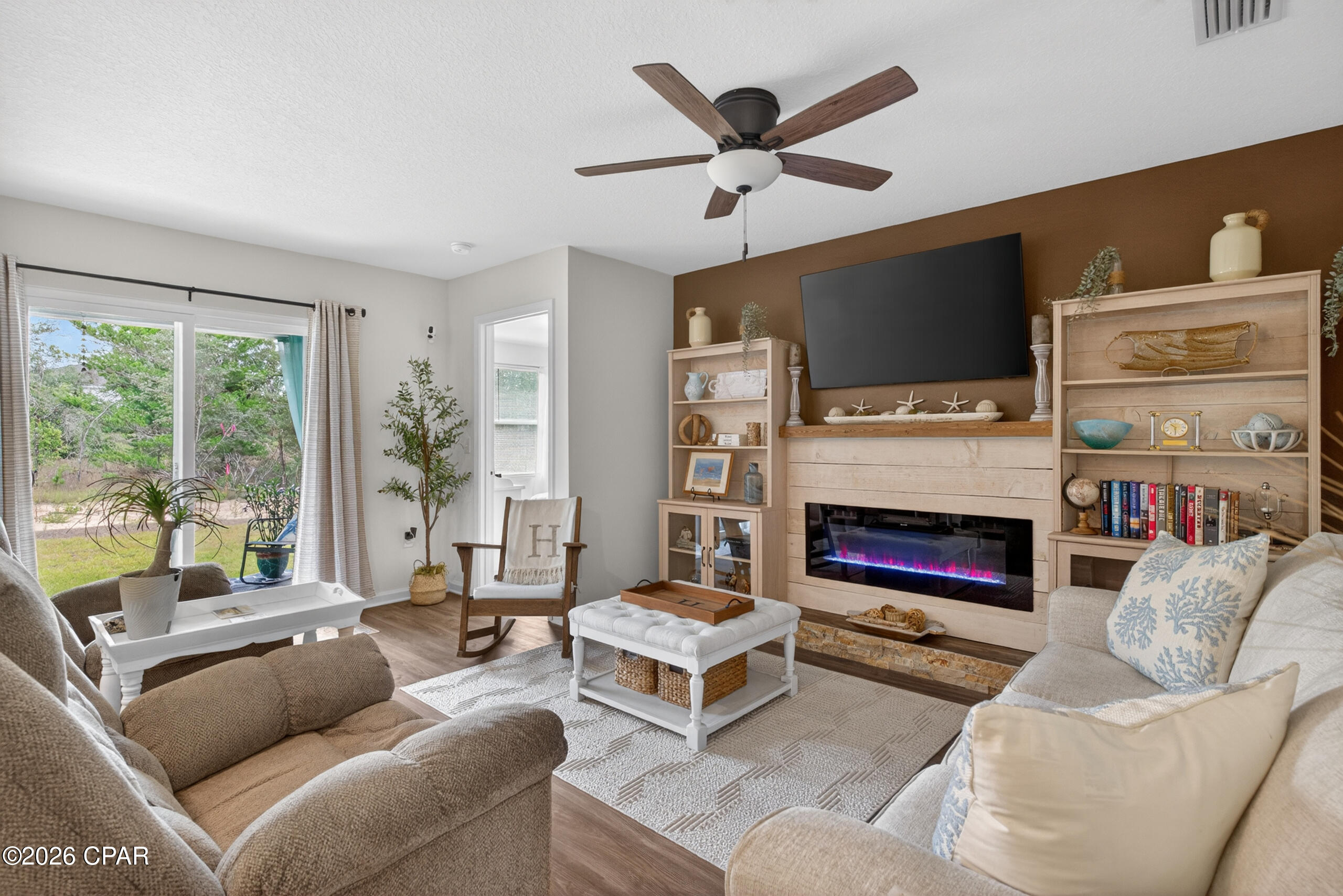 Sunny Hills Unit 1 - Residential