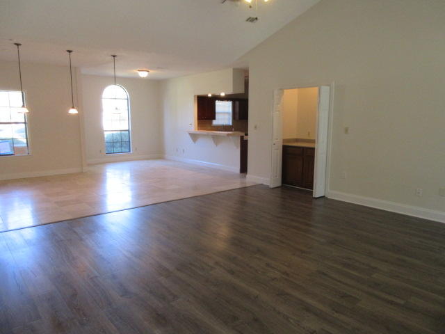 KELL-AIRE GARDENS - Residential