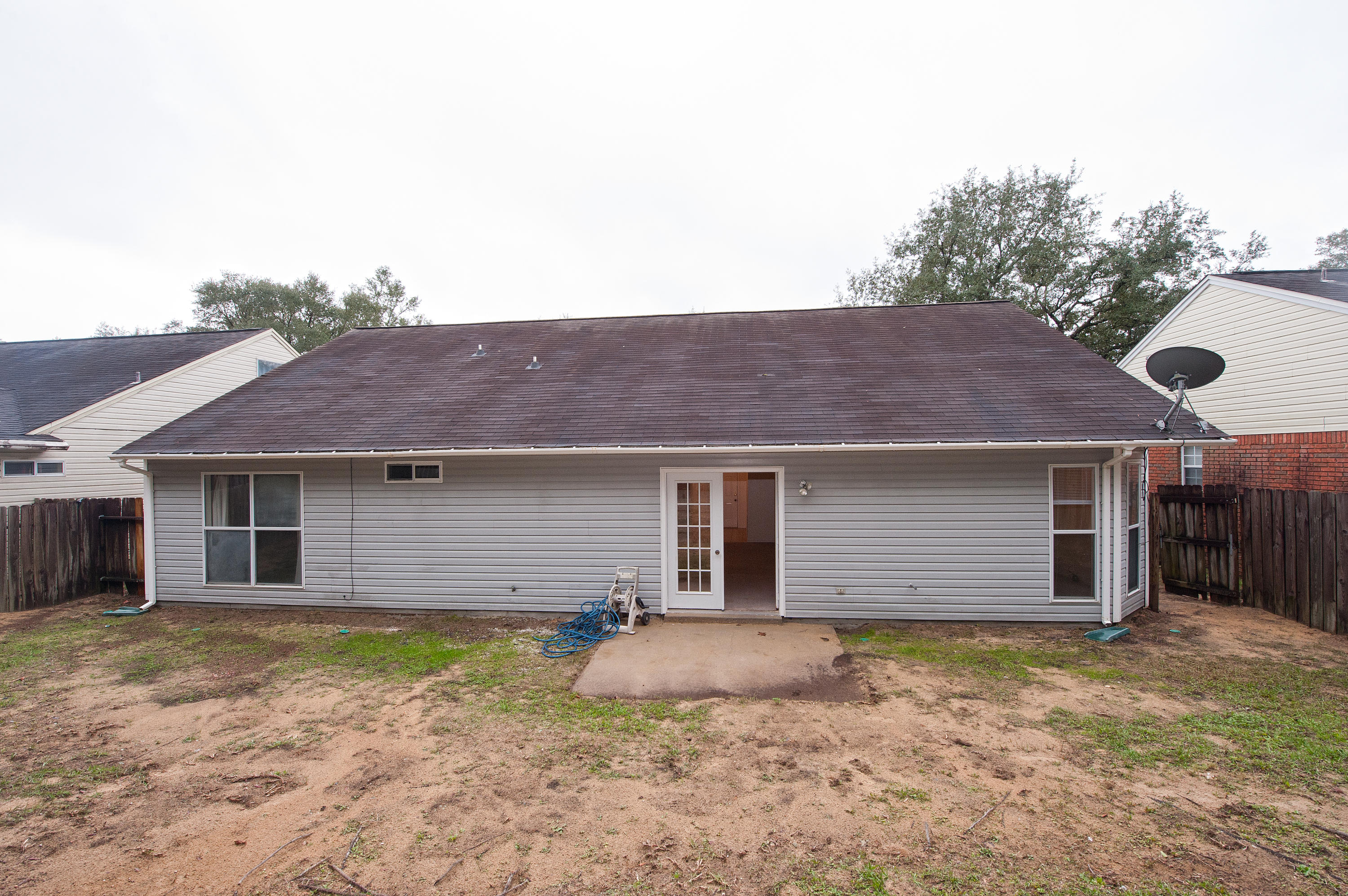 COLLEGE OAKS - Residential