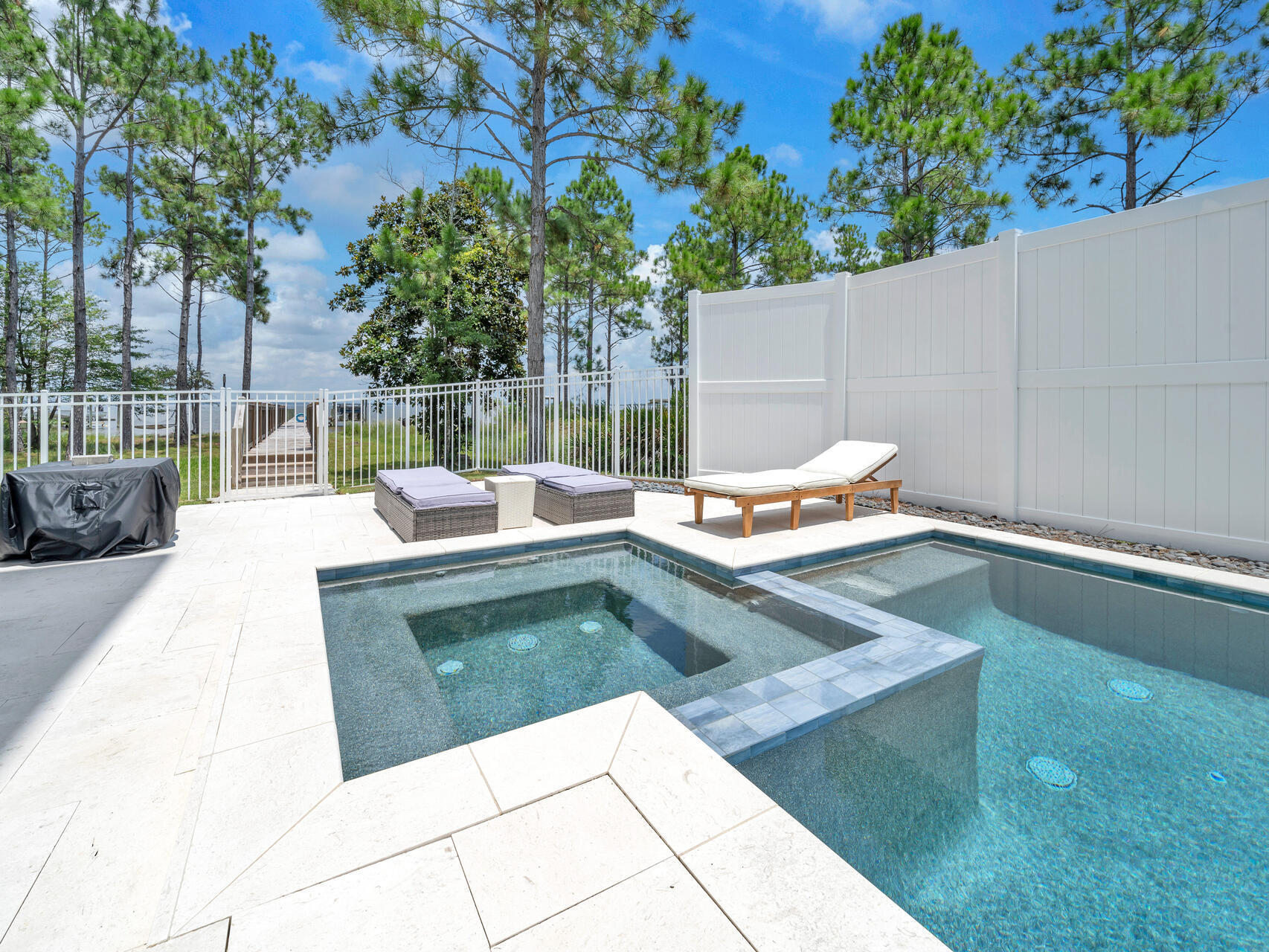 Eagle Bay Landing - Residential