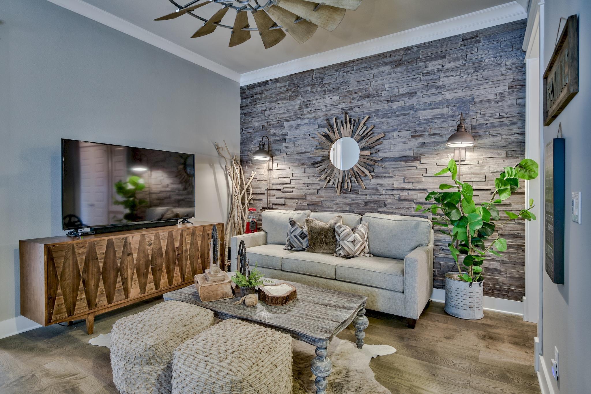 HIGHLAND PARKS - Residential