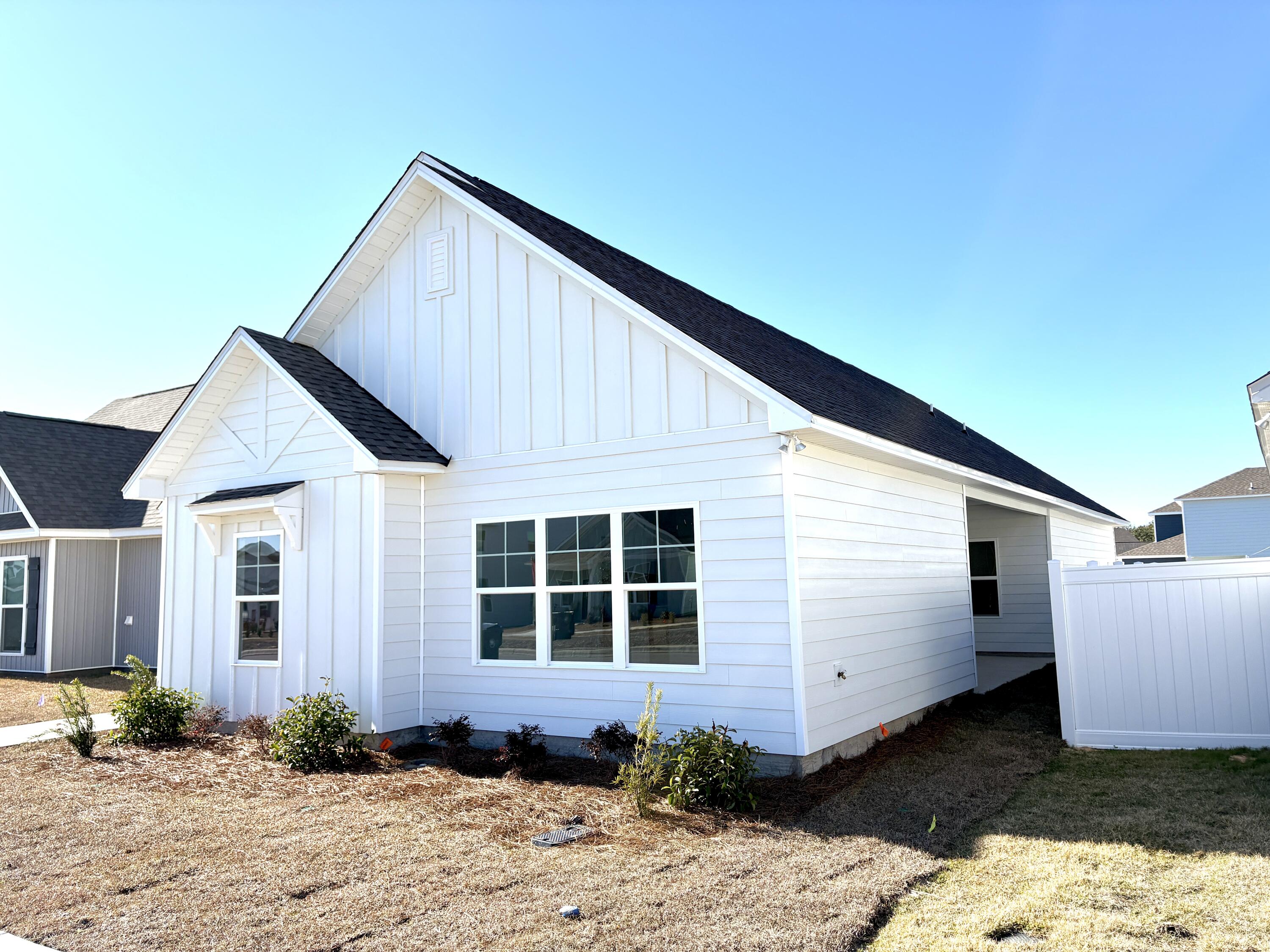 OWL'S HEAD - Residential Lease