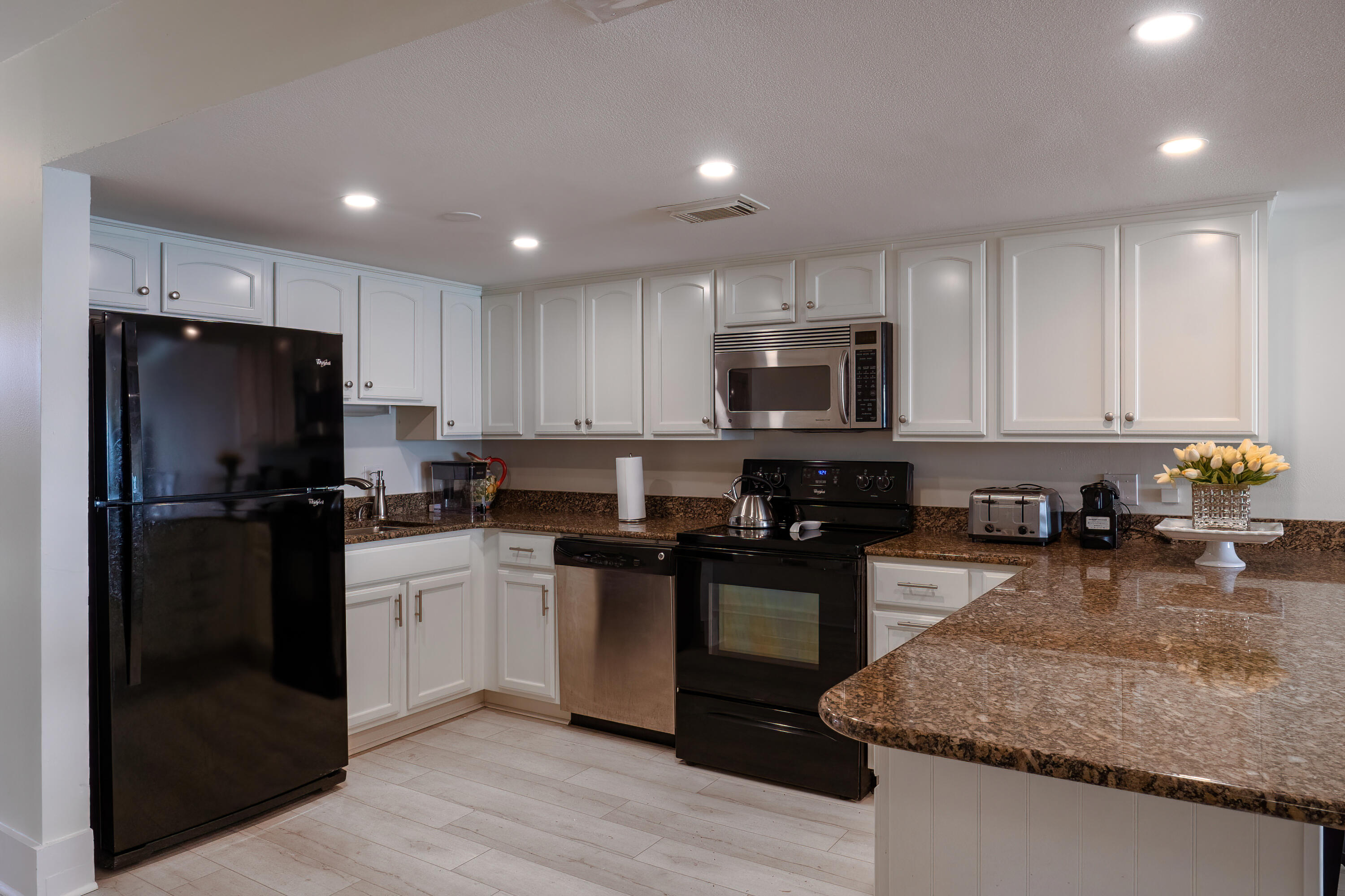 VALENCIA CONDO - Residential