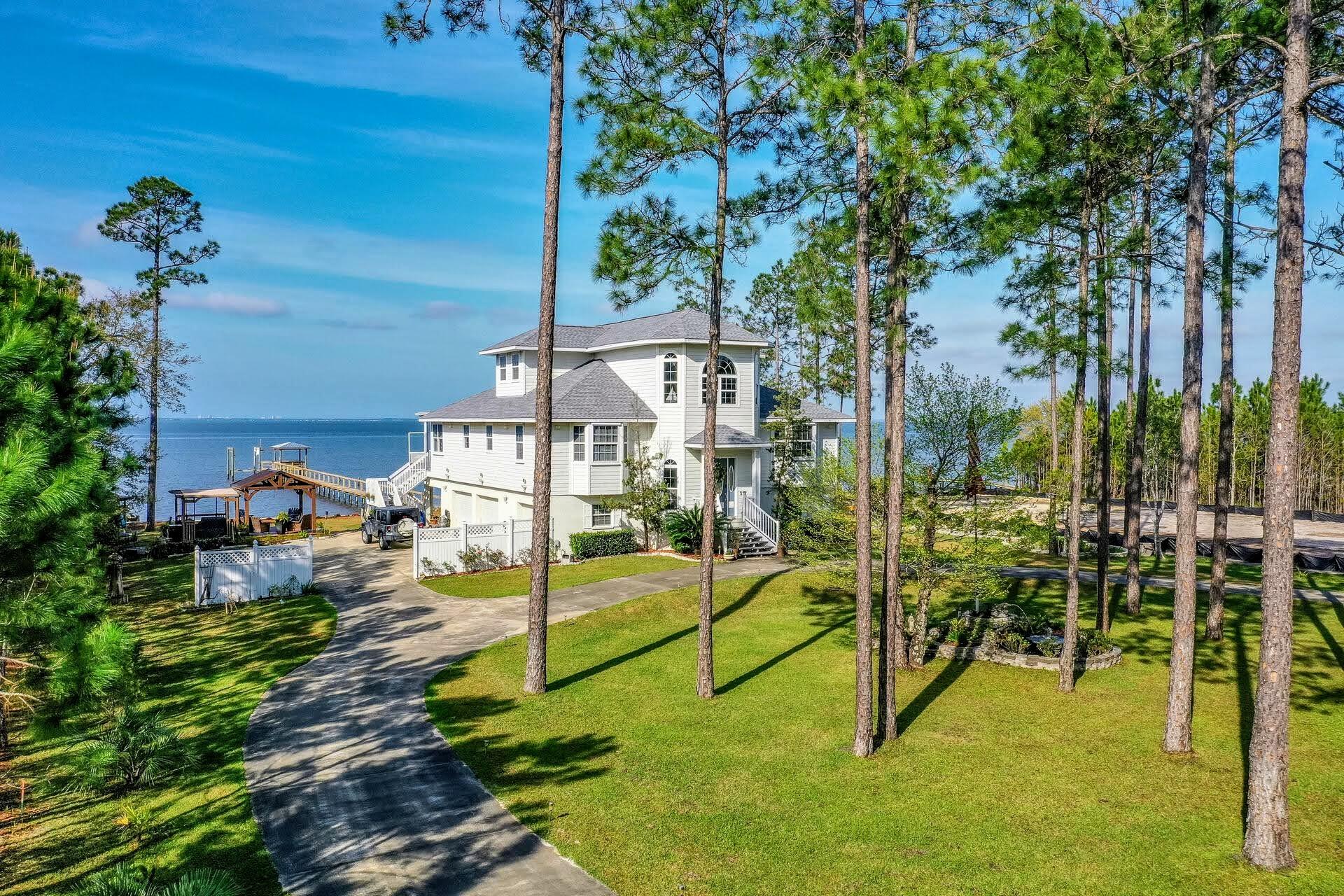 BAY HARBOUR - Residential