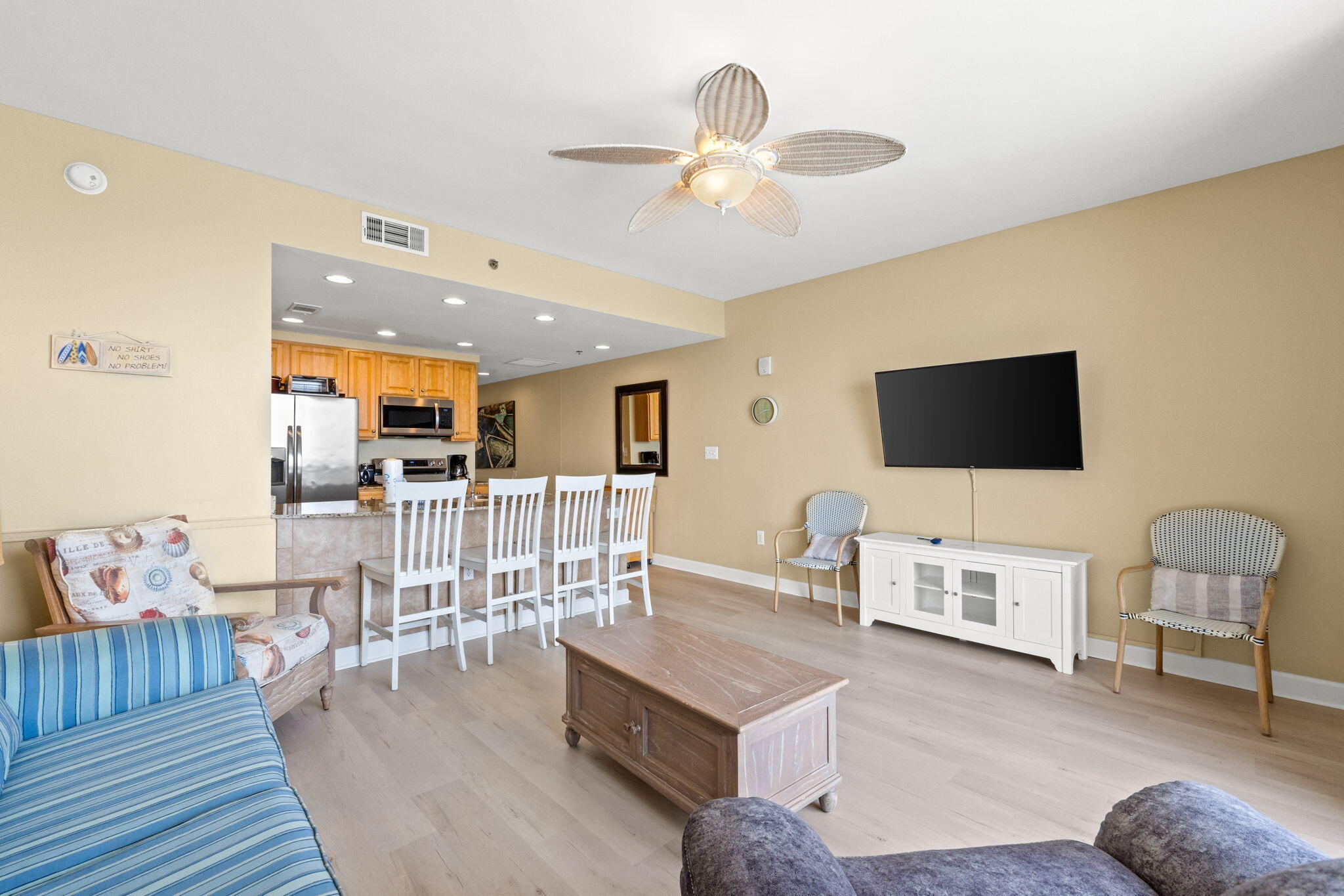 Splash Condo - Residential