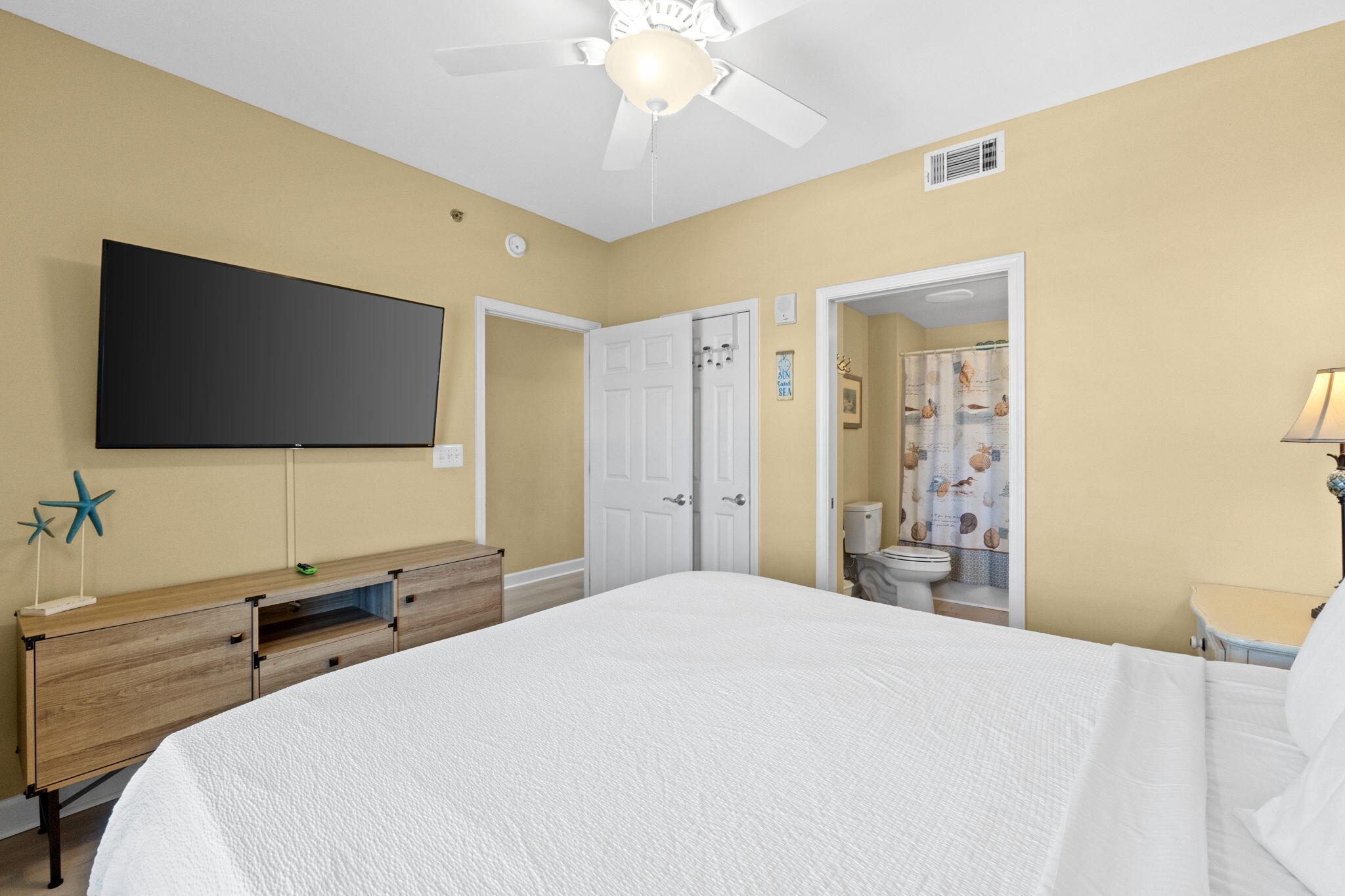Splash Condo - Residential