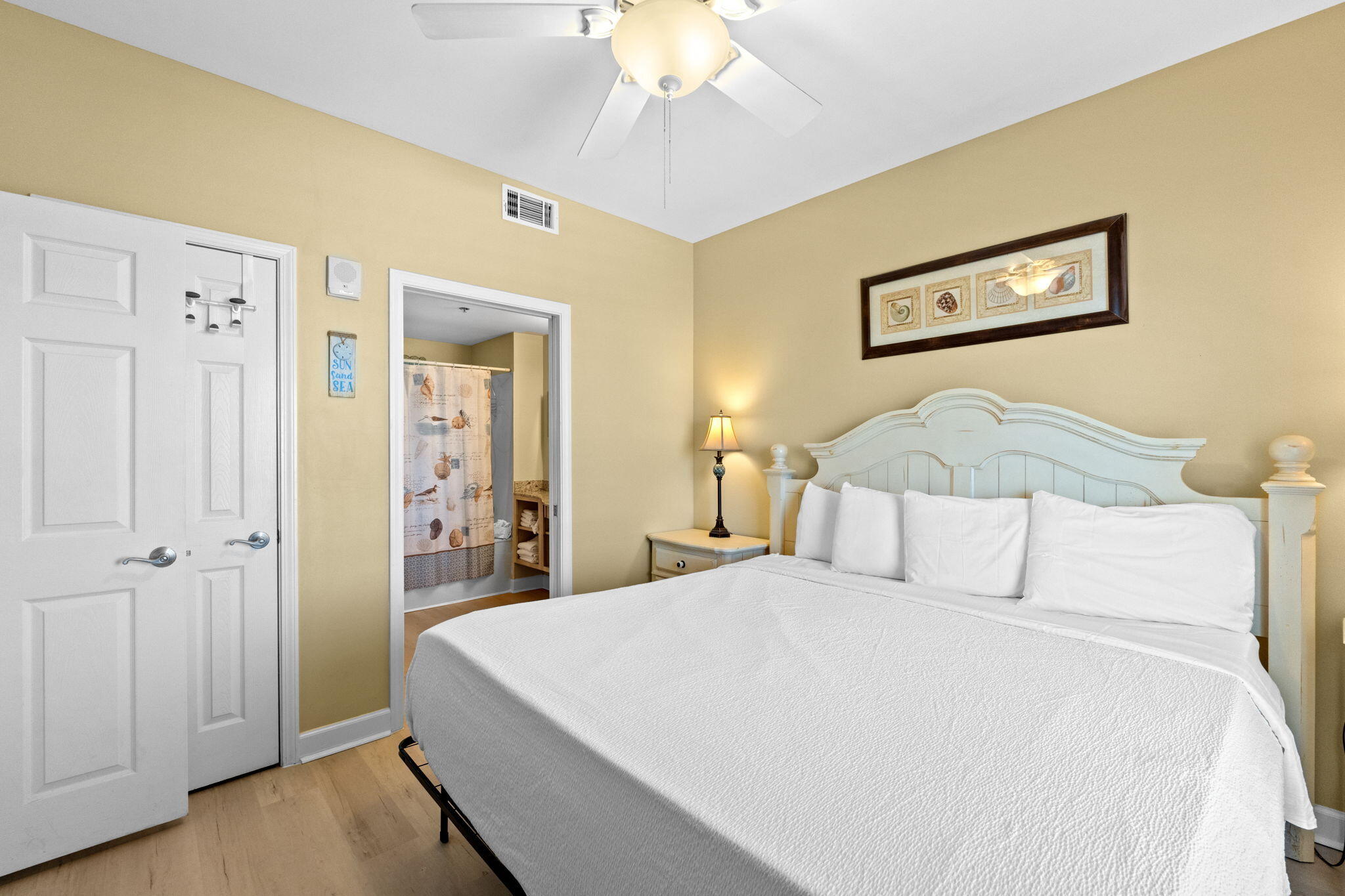 Splash Condo - Residential