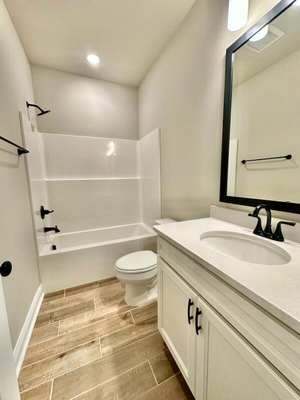 The Bluffs at Lafayette - Residential Lease