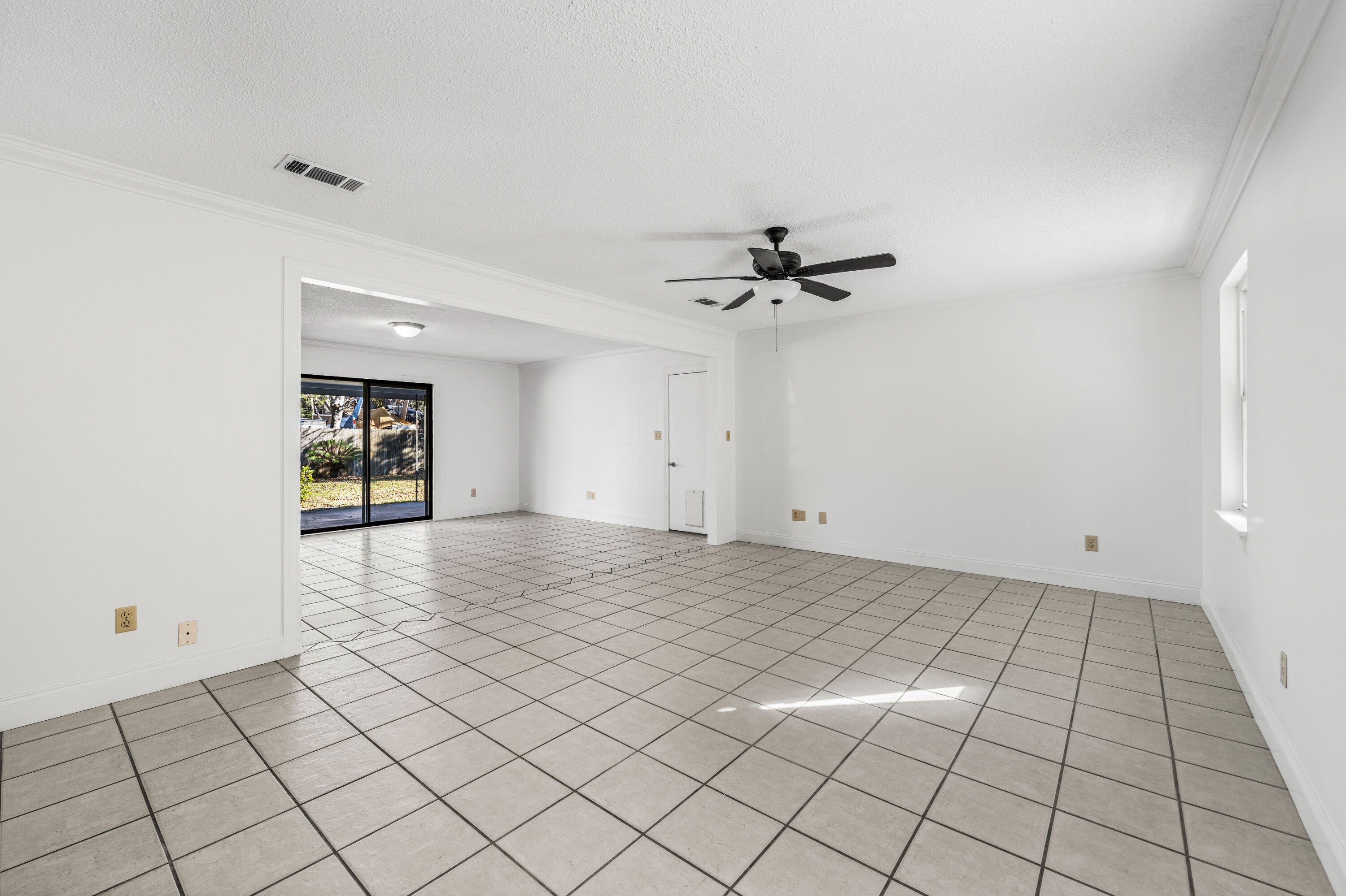 EASTWOOD - Residential