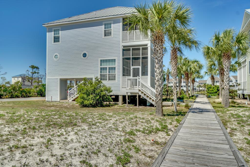 Barrier Dunes - Residential