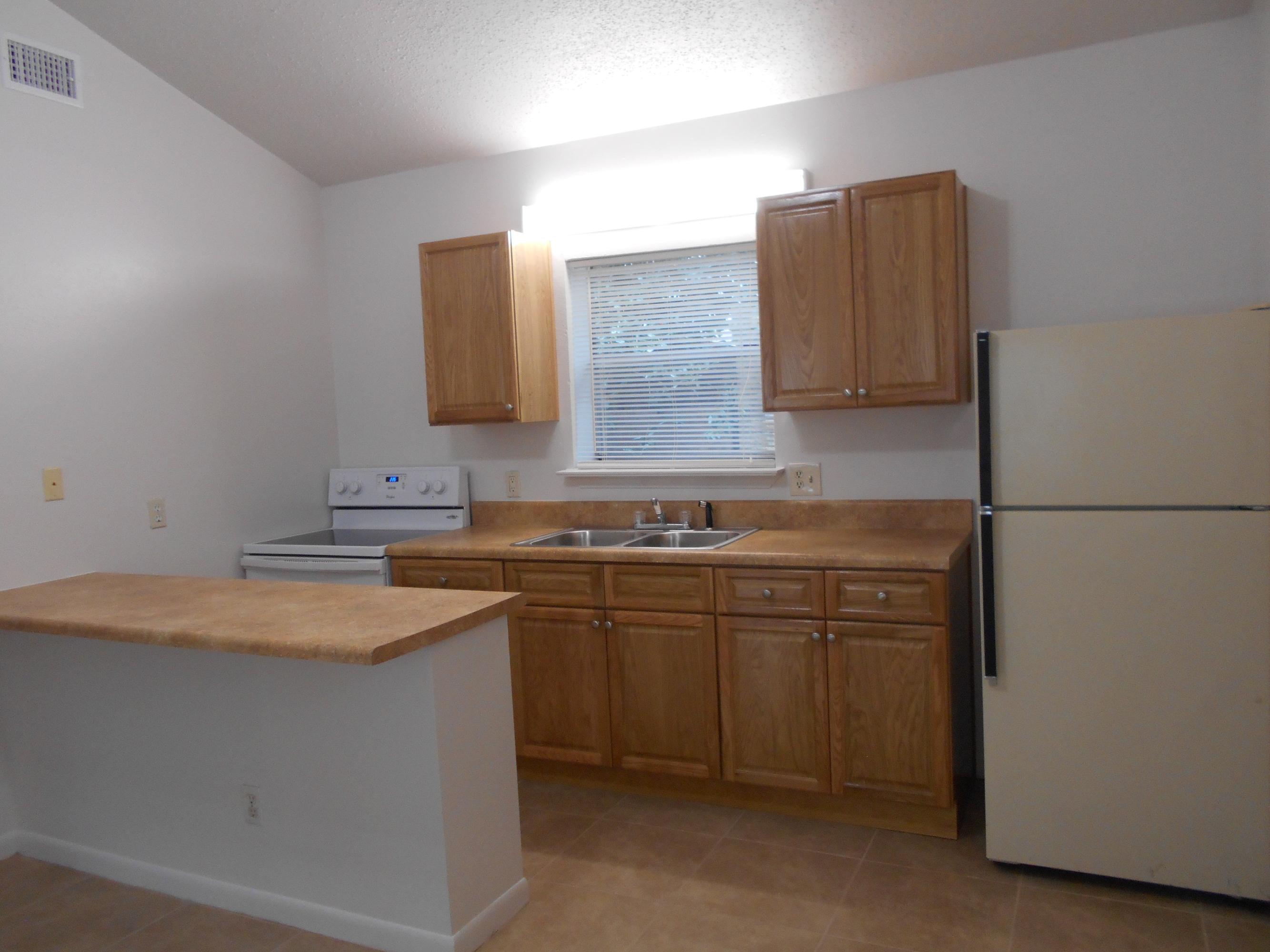 STONEY BEACH - Residential Lease