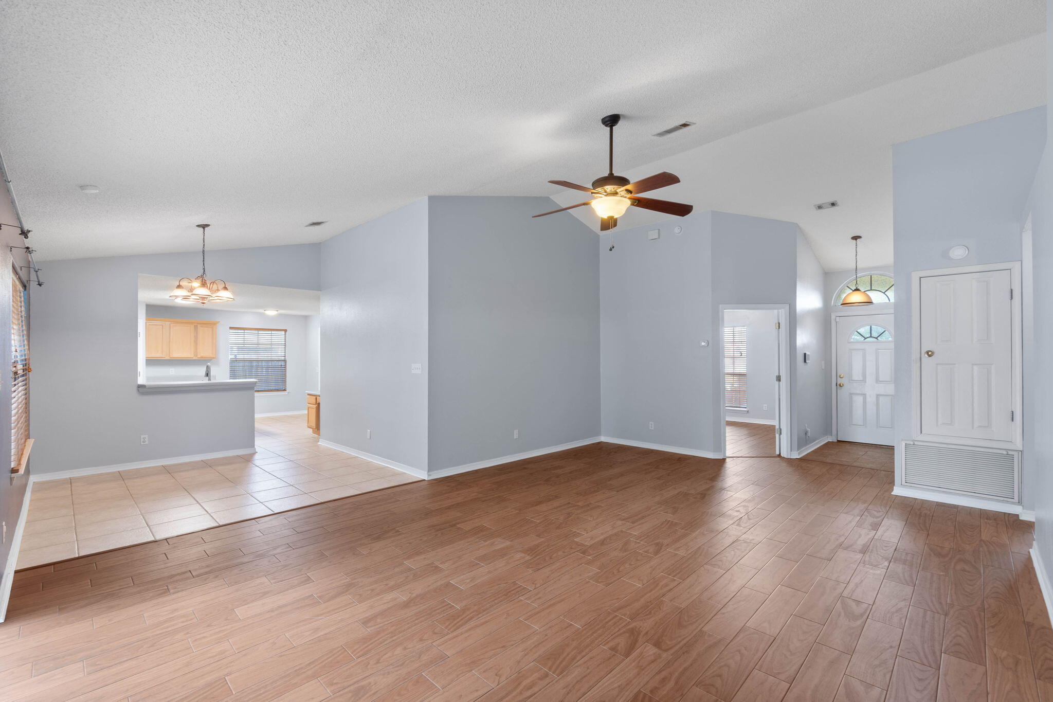 ROSS CROSSING - Residential