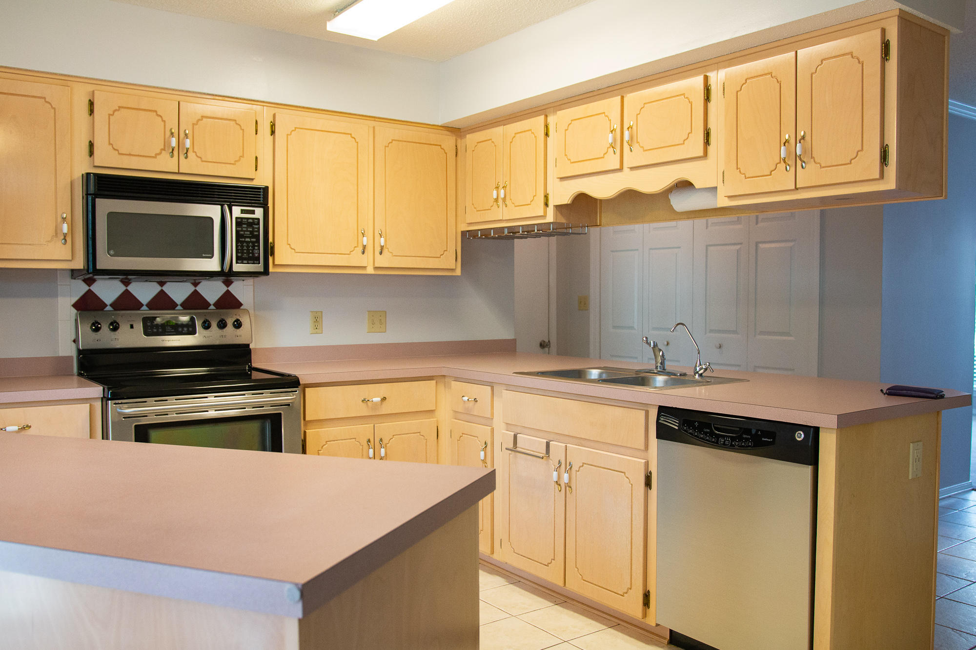 MOSSY OAKS - Residential Lease
