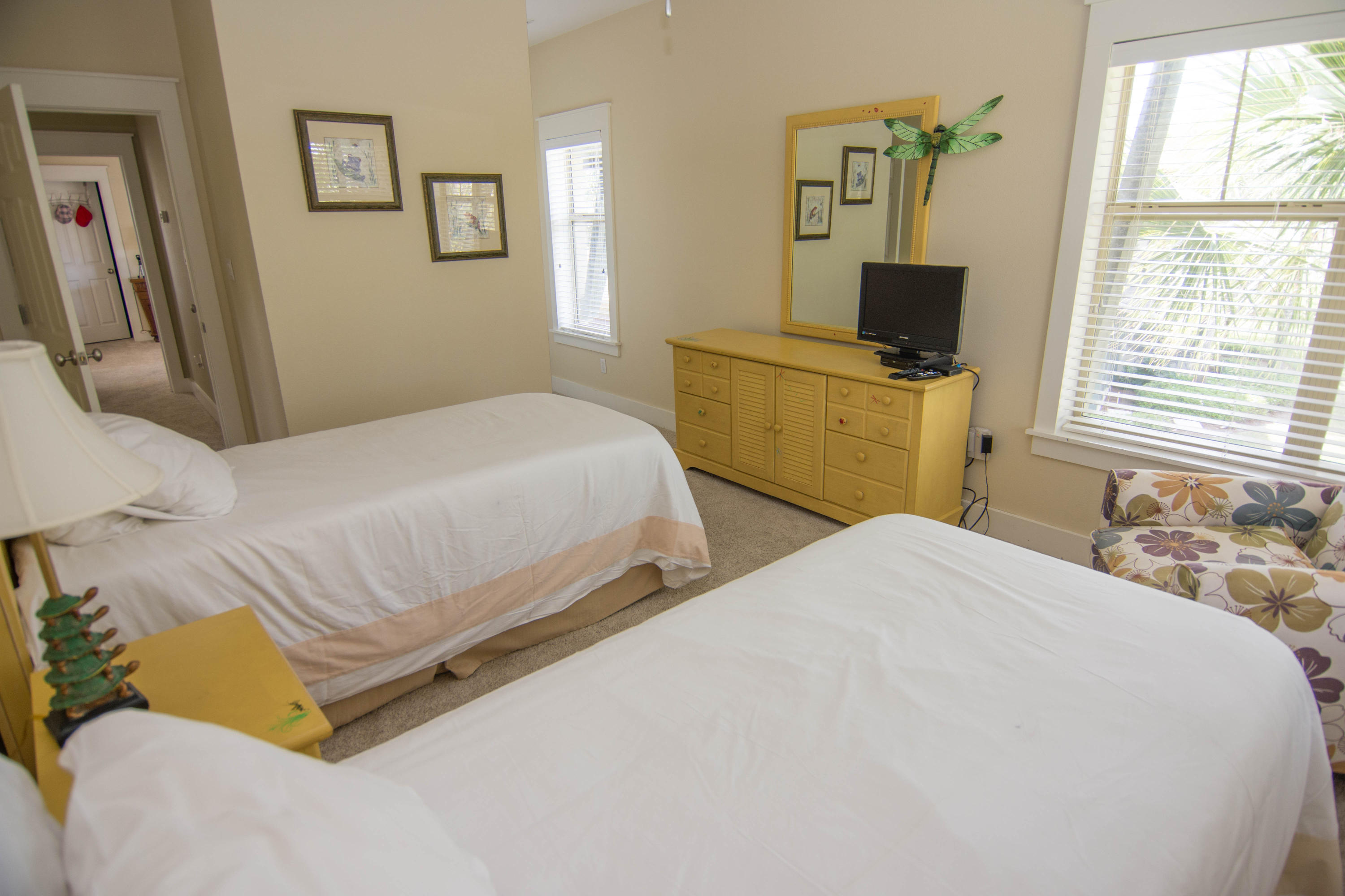 MAGNOLIA BAY - Residential