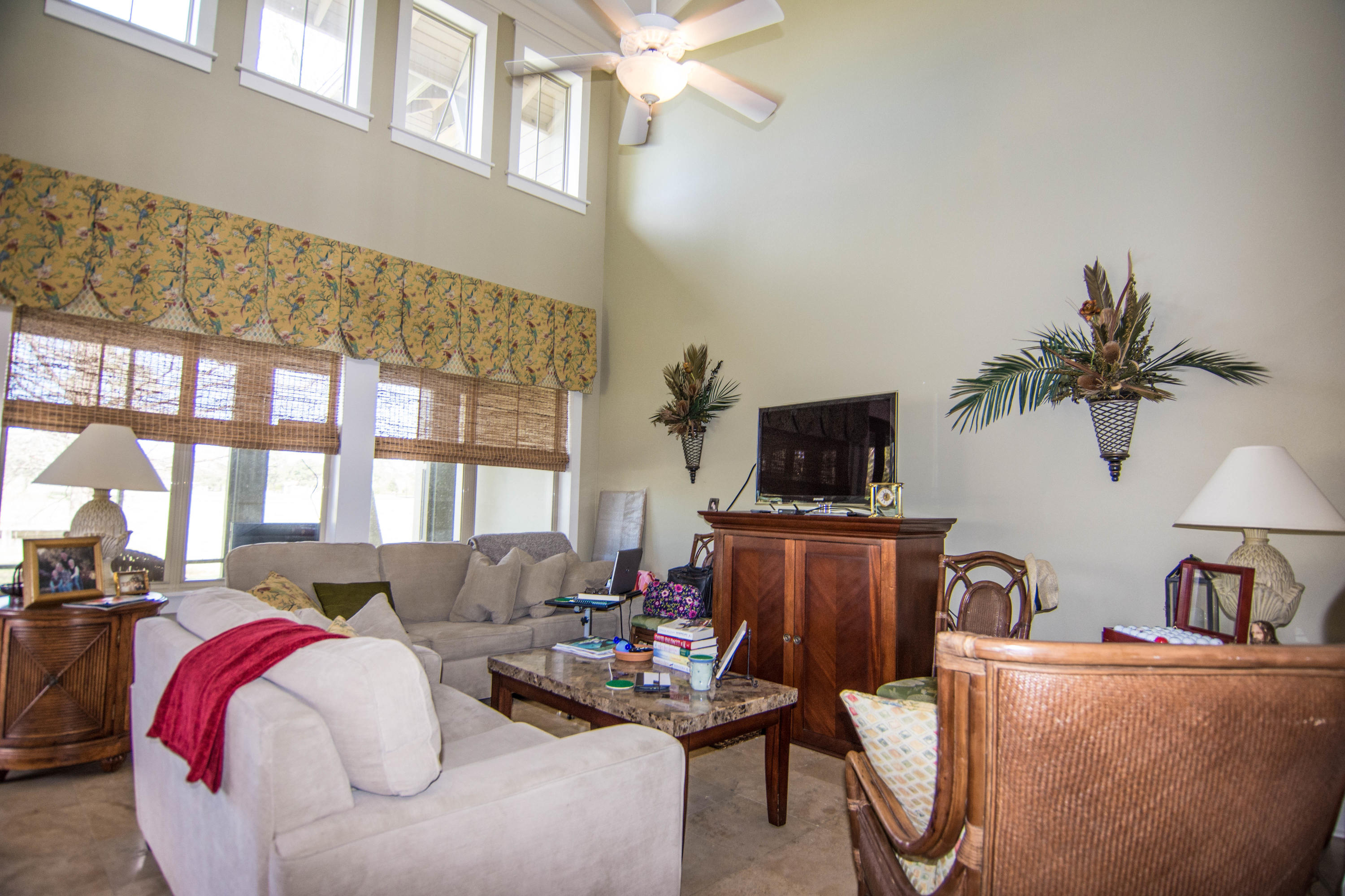 MAGNOLIA BAY - Residential
