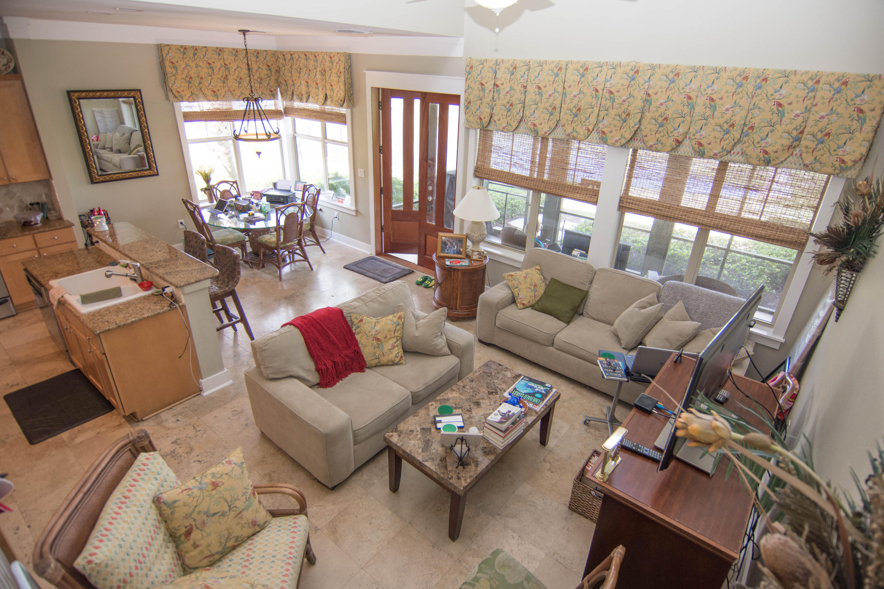 MAGNOLIA BAY - Residential