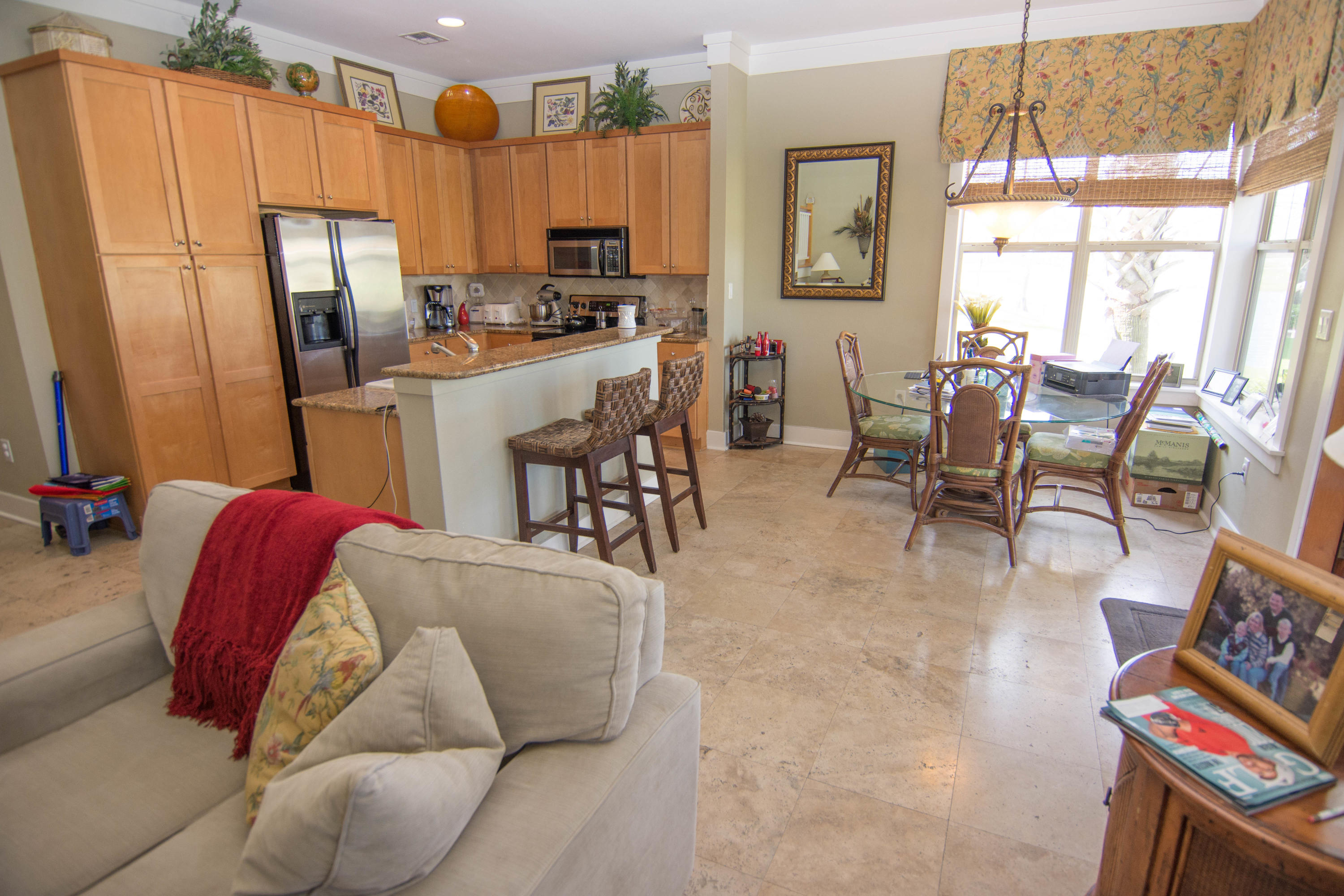 MAGNOLIA BAY - Residential