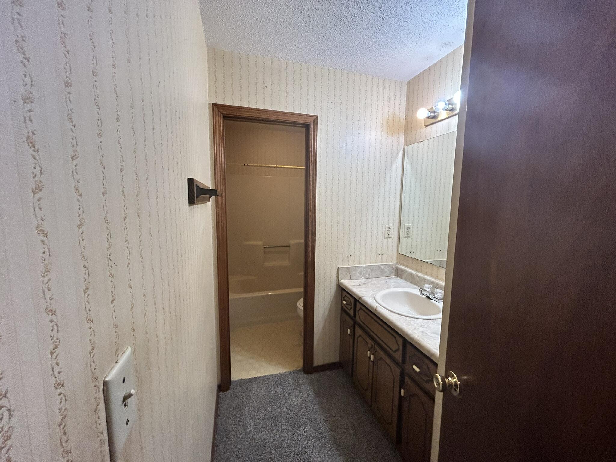 RANSOM PINES AMEND LOT 16 - Residential Lease