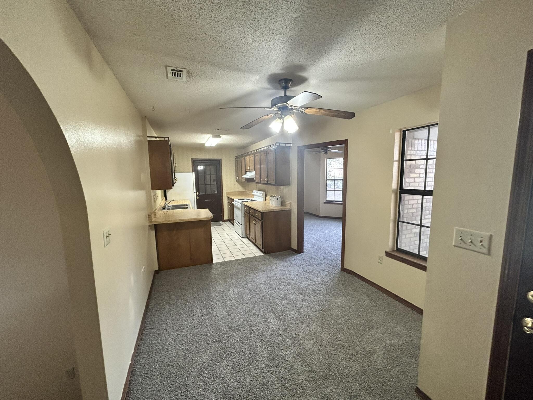 RANSOM PINES AMEND LOT 16 - Residential Lease