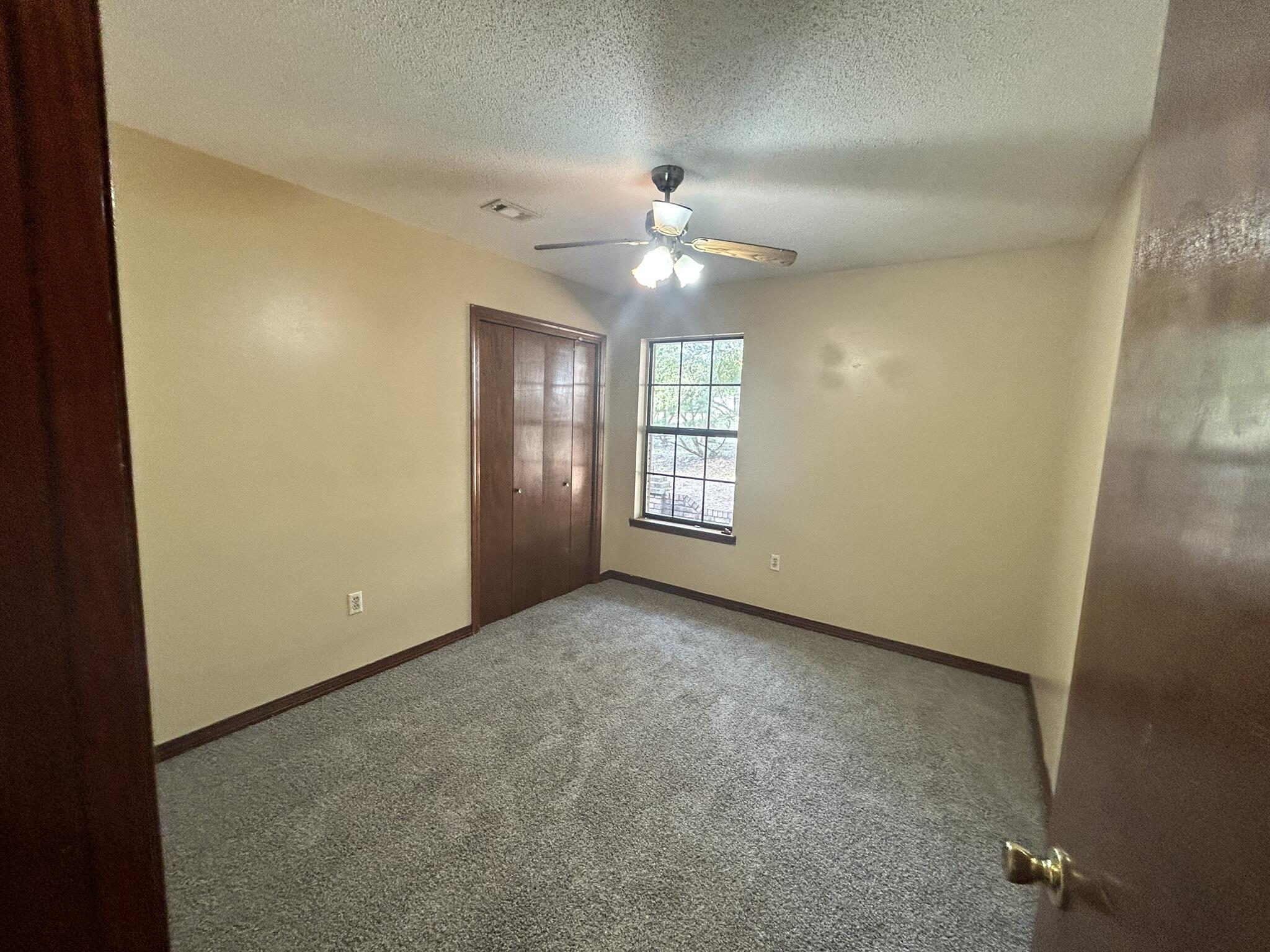 RANSOM PINES AMEND LOT 16 - Residential Lease