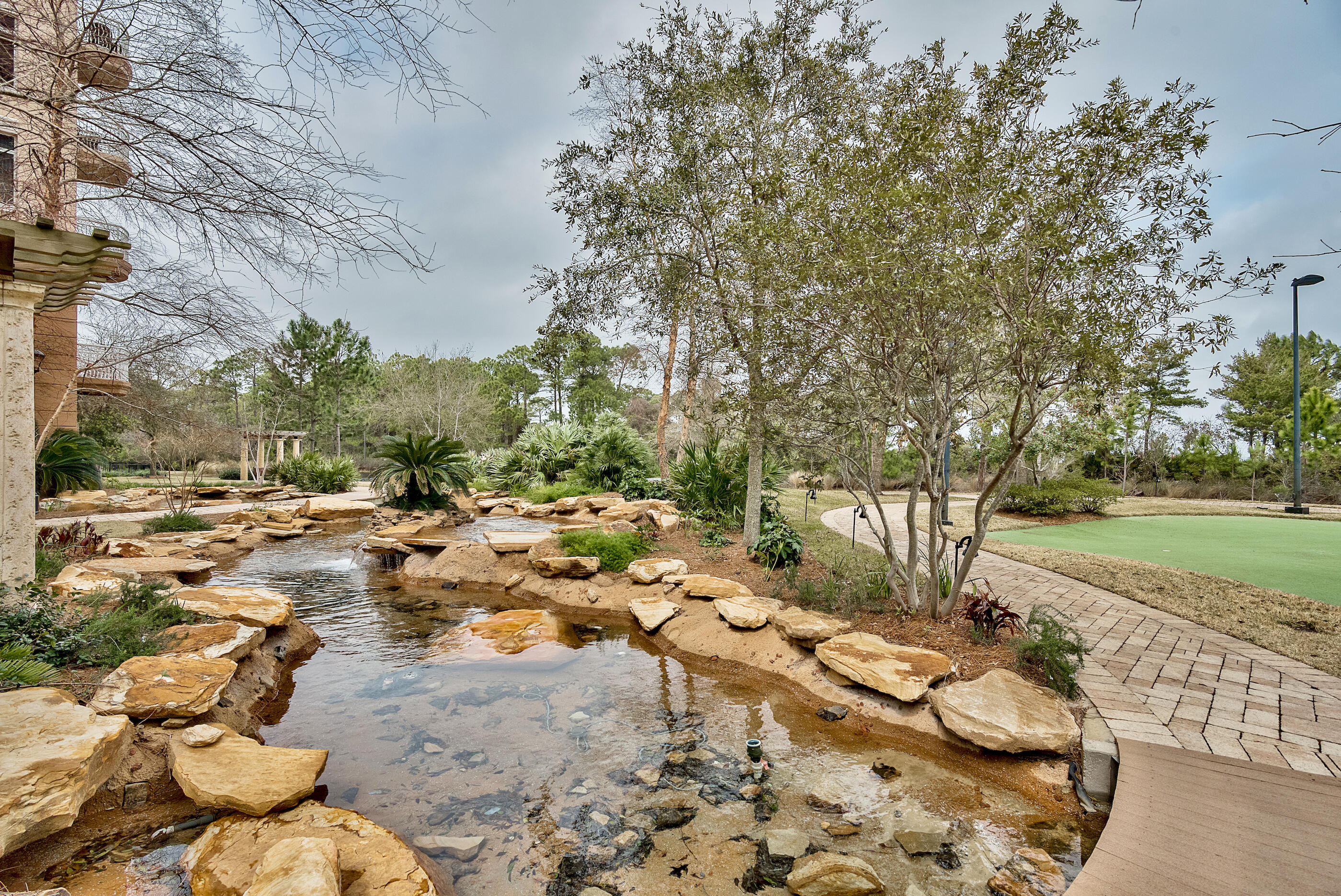ONE WATER PLACE AT KELLY PLANTATION - Residential