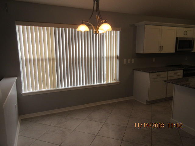 EMERALD VILLAGE S/D - Residential Lease
