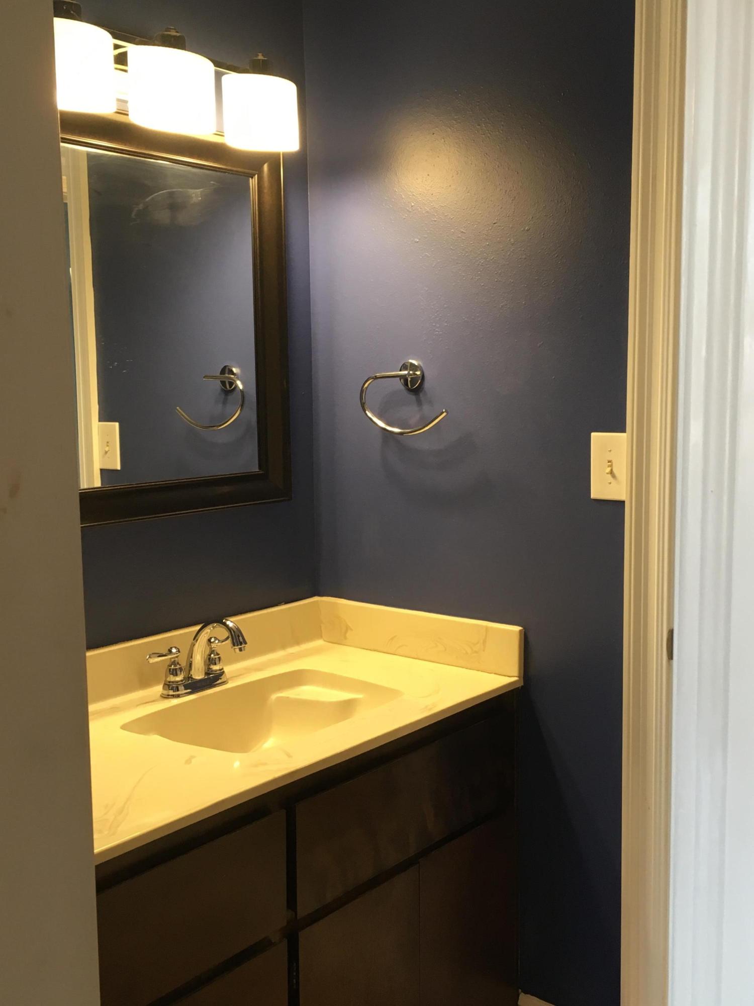 CEDAR AVE CONDO - Residential Lease