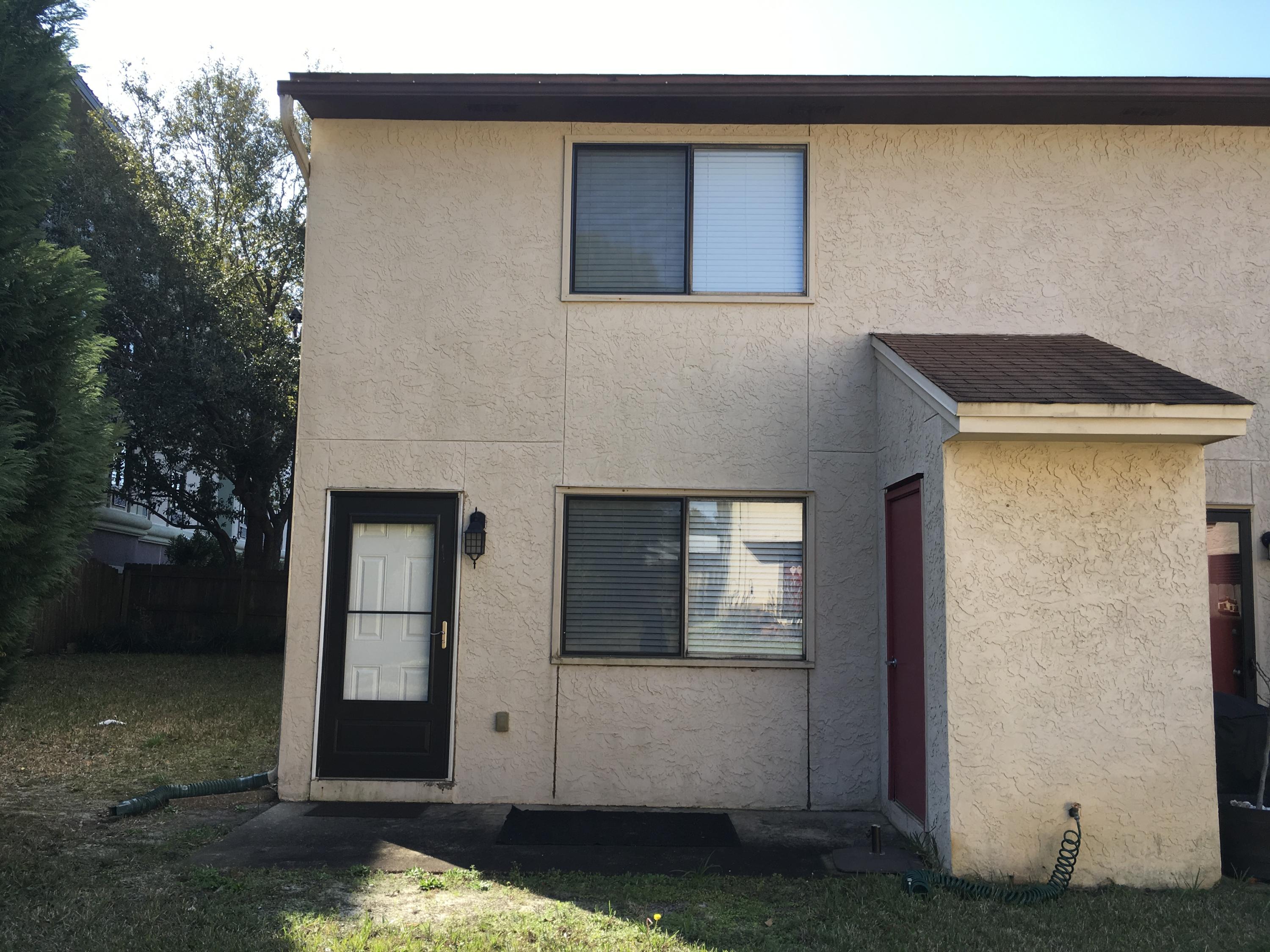 CEDAR AVE CONDO - Residential Lease