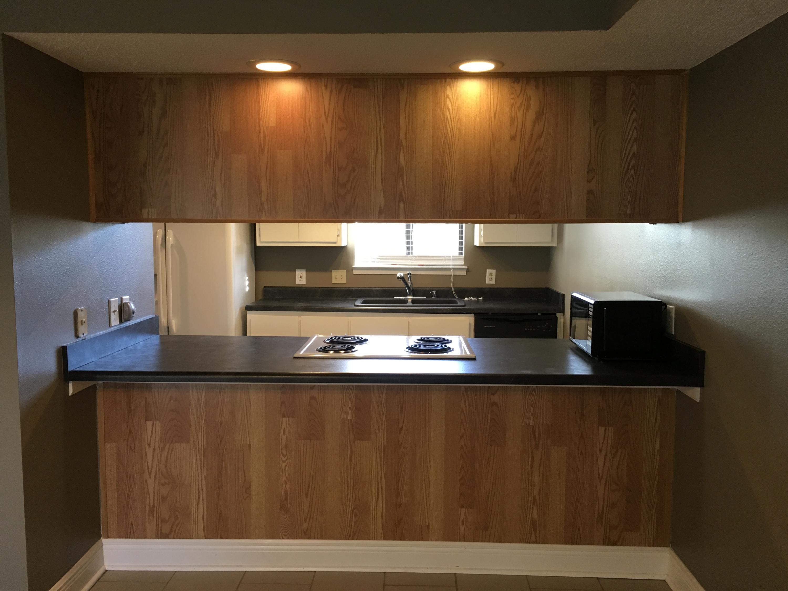 CEDAR AVE CONDO - Residential Lease