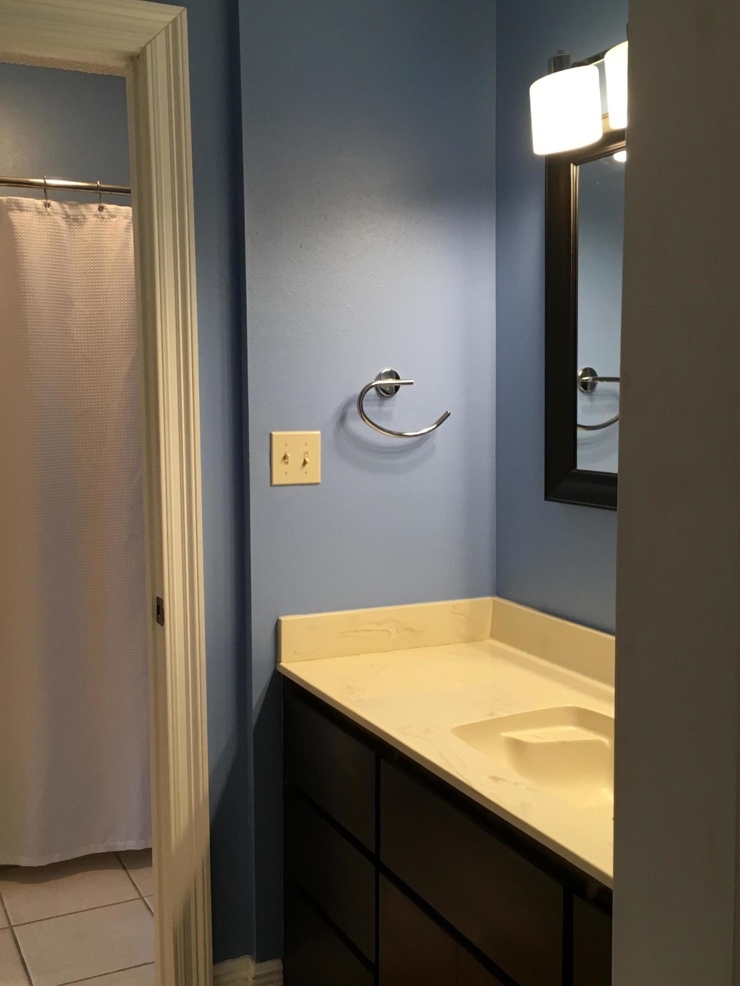 CEDAR AVE CONDO - Residential Lease