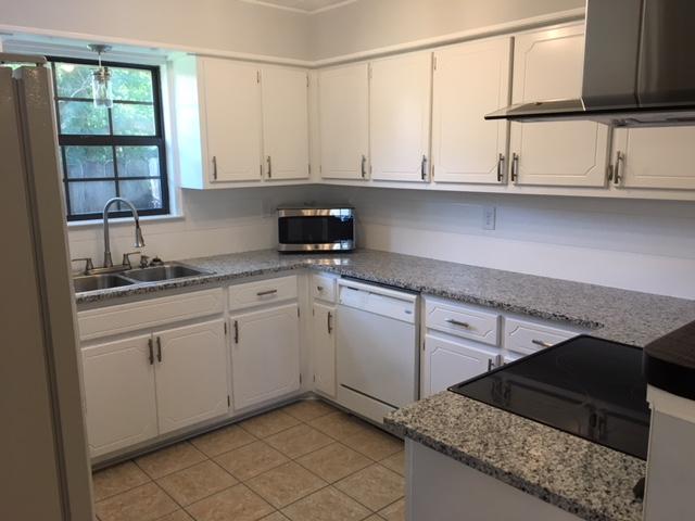 COUNTRYVIEW ESTATES 3RD ADDN - Residential Lease