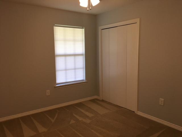 COUNTRYVIEW ESTATES 3RD ADDN - Residential Lease