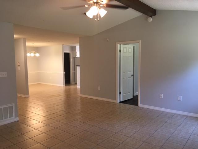 COUNTRYVIEW ESTATES 3RD ADDN - Residential Lease