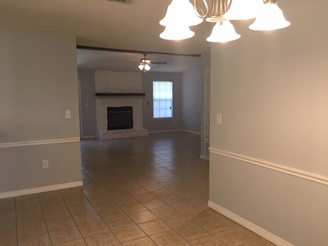 COUNTRYVIEW ESTATES 3RD ADDN - Residential Lease