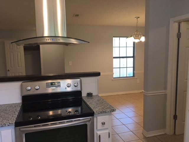 COUNTRYVIEW ESTATES 3RD ADDN - Residential Lease