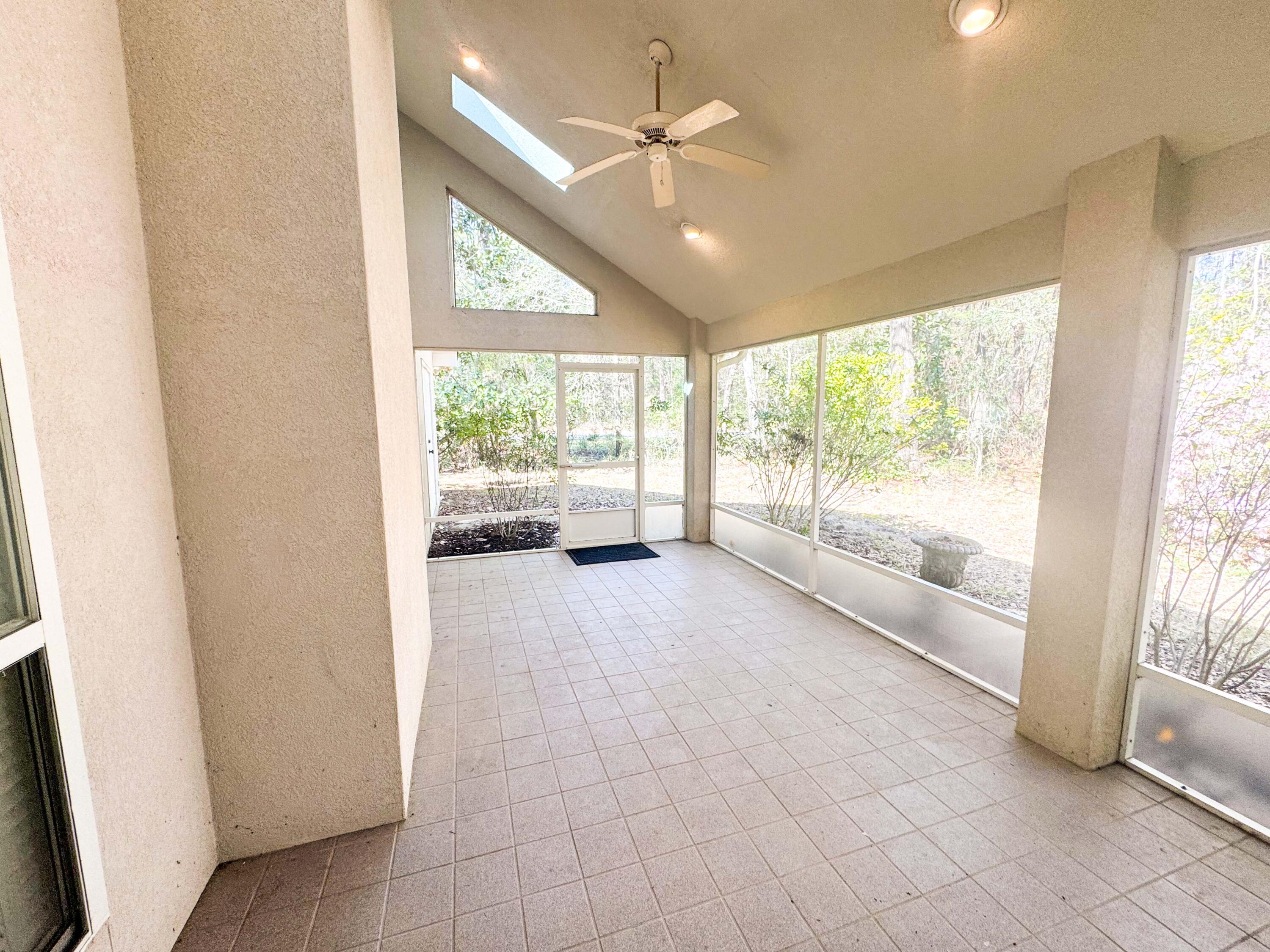 LONGWOOD PINES S/D - Residential