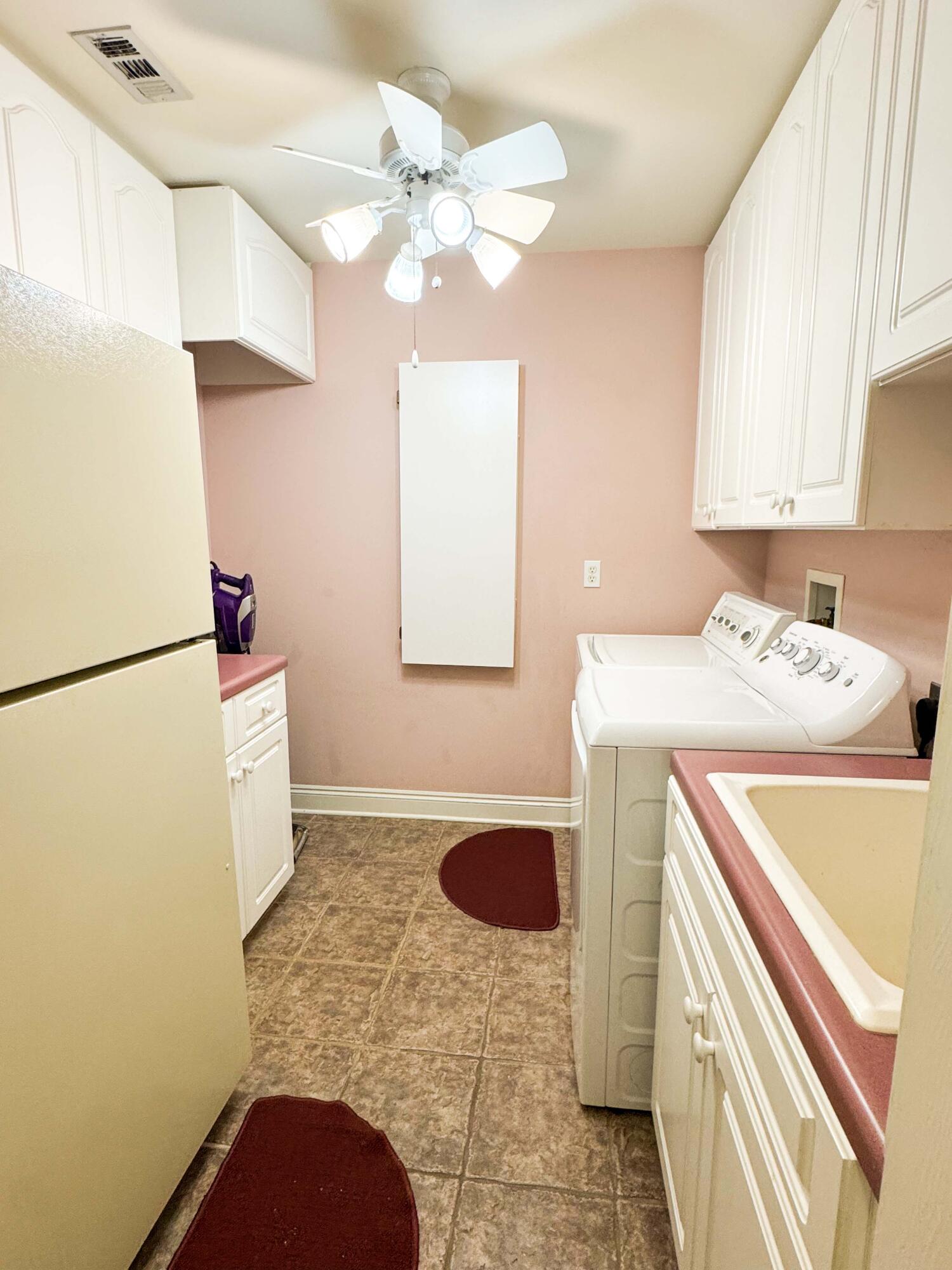 LONGWOOD PINES S/D - Residential